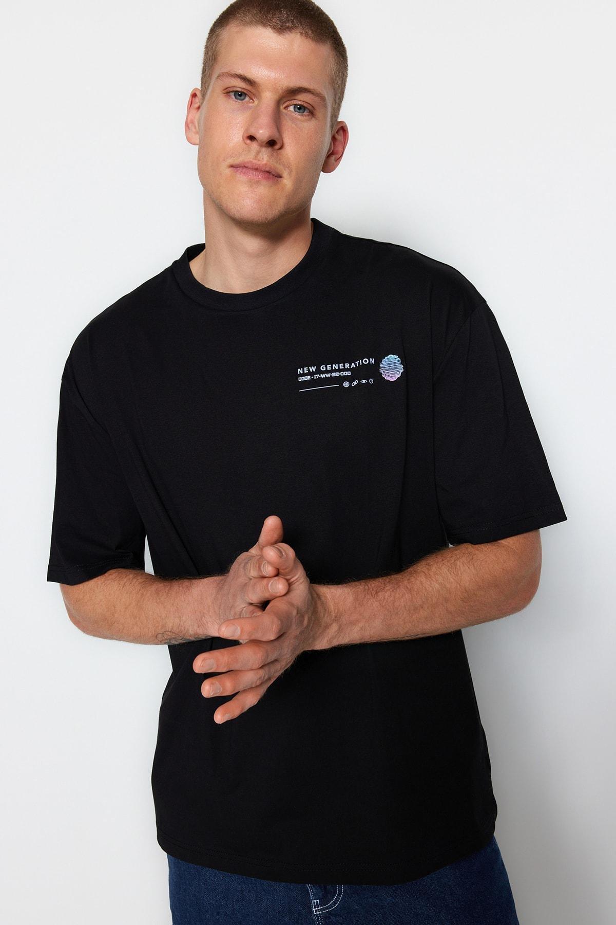 Black Printed Relaxed T-Shirt, , large image number 2