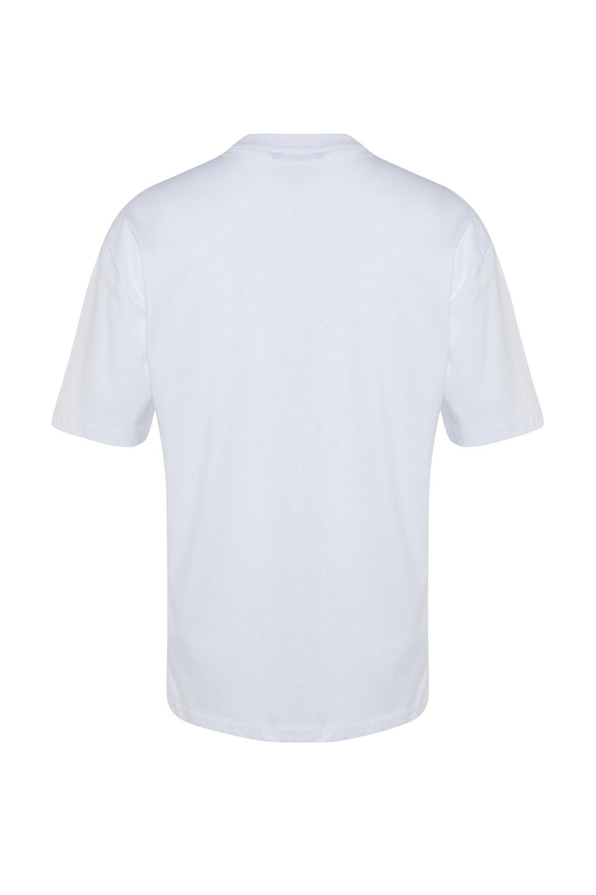 Trendyol - White Relaxed Crew Neck T-Shirt