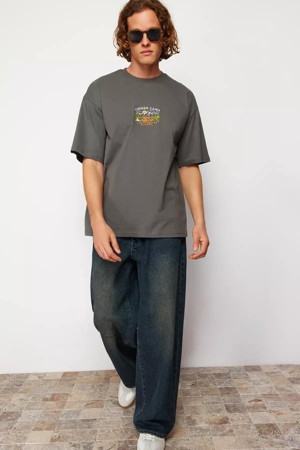 Grey Landscape Embroidered T-Shirt, , large image number 5
