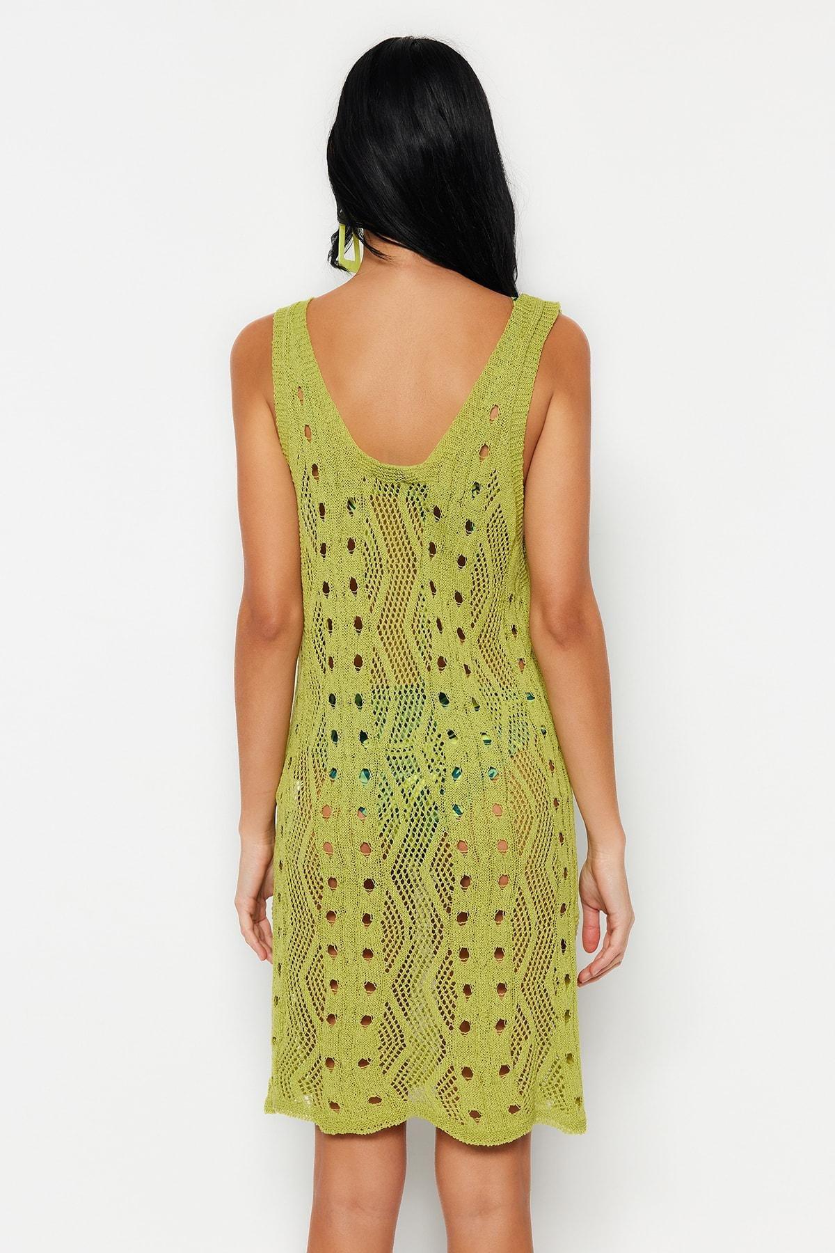 Trendyol - Green Fitted U-Neck Dress