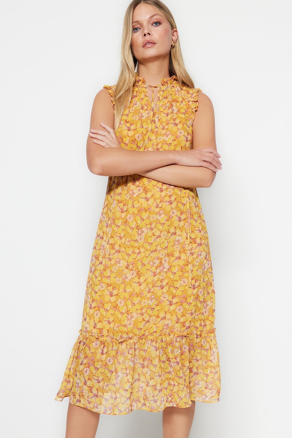 Yellow Floral Standing Collar Shift Dress, , large image number 3