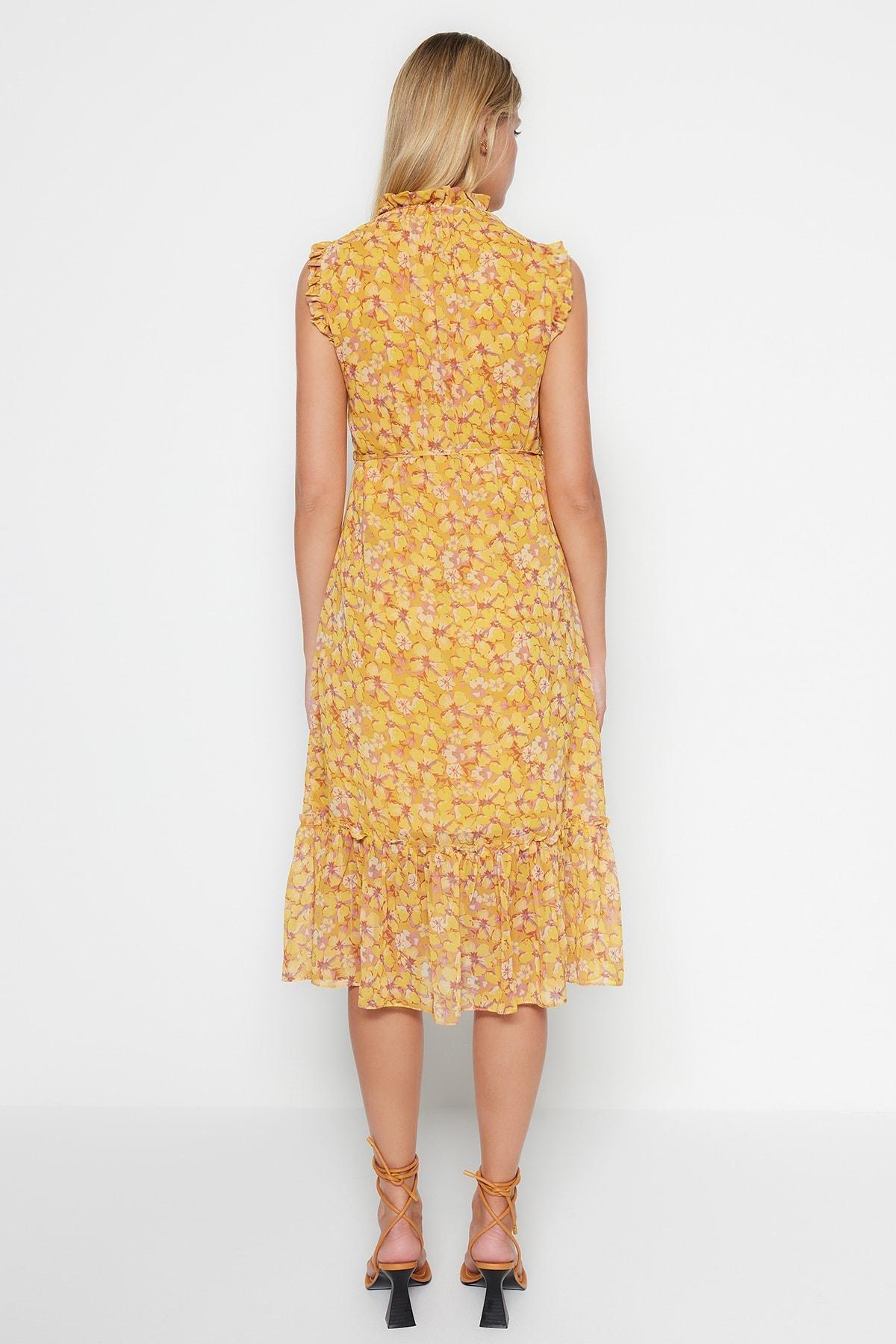 Trendyol - Yellow Floral Standing Collar Shift Dress