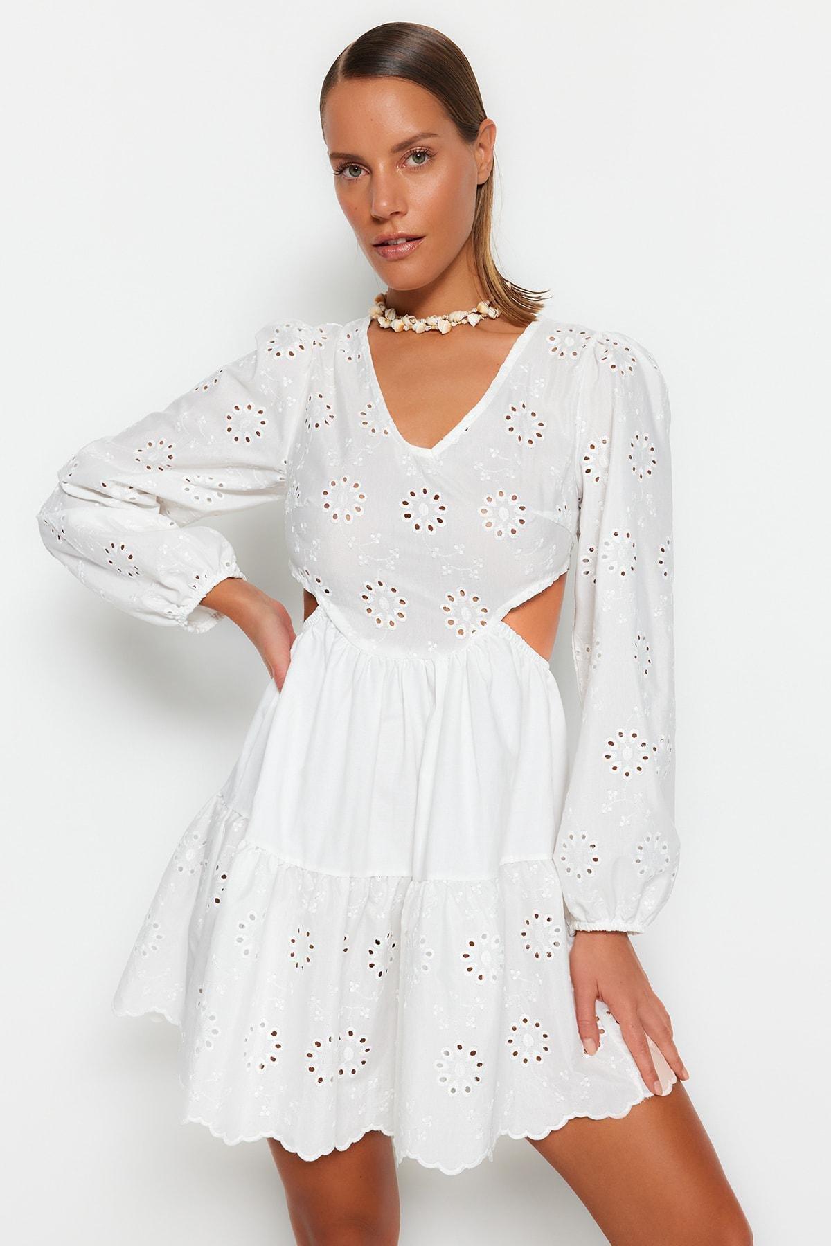 White Floral V-Neck Smock Dress, , large image number 0