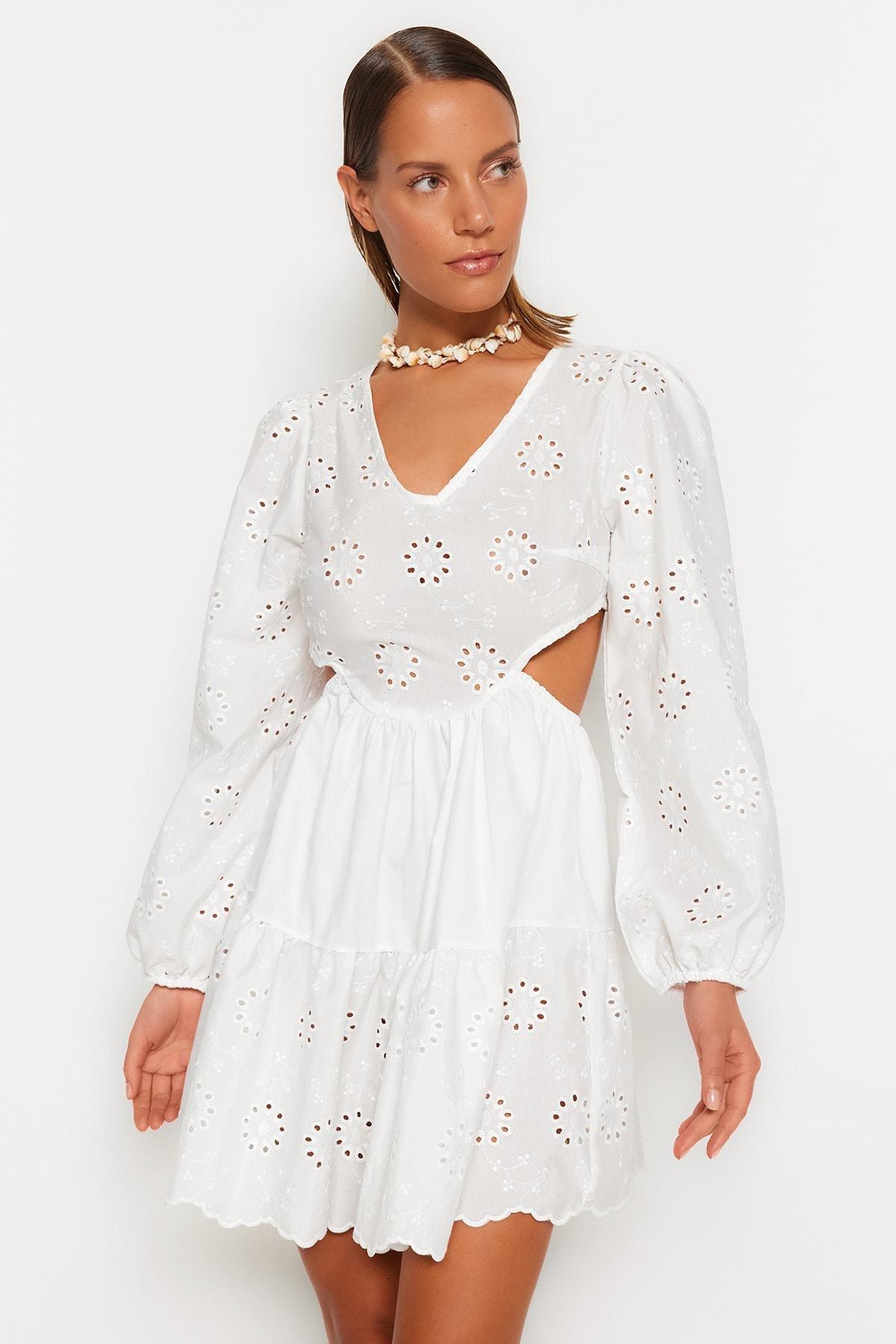White Floral V-Neck Smock Dress, , large image number 1