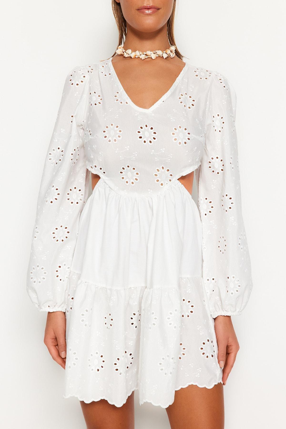 White Floral V-Neck Smock Dress, , large image number 2