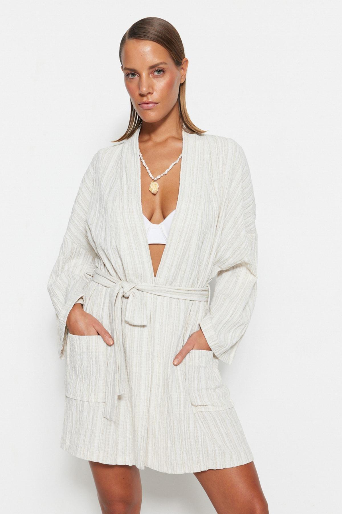 Trendyol - Cream Shawl Collar Kimono