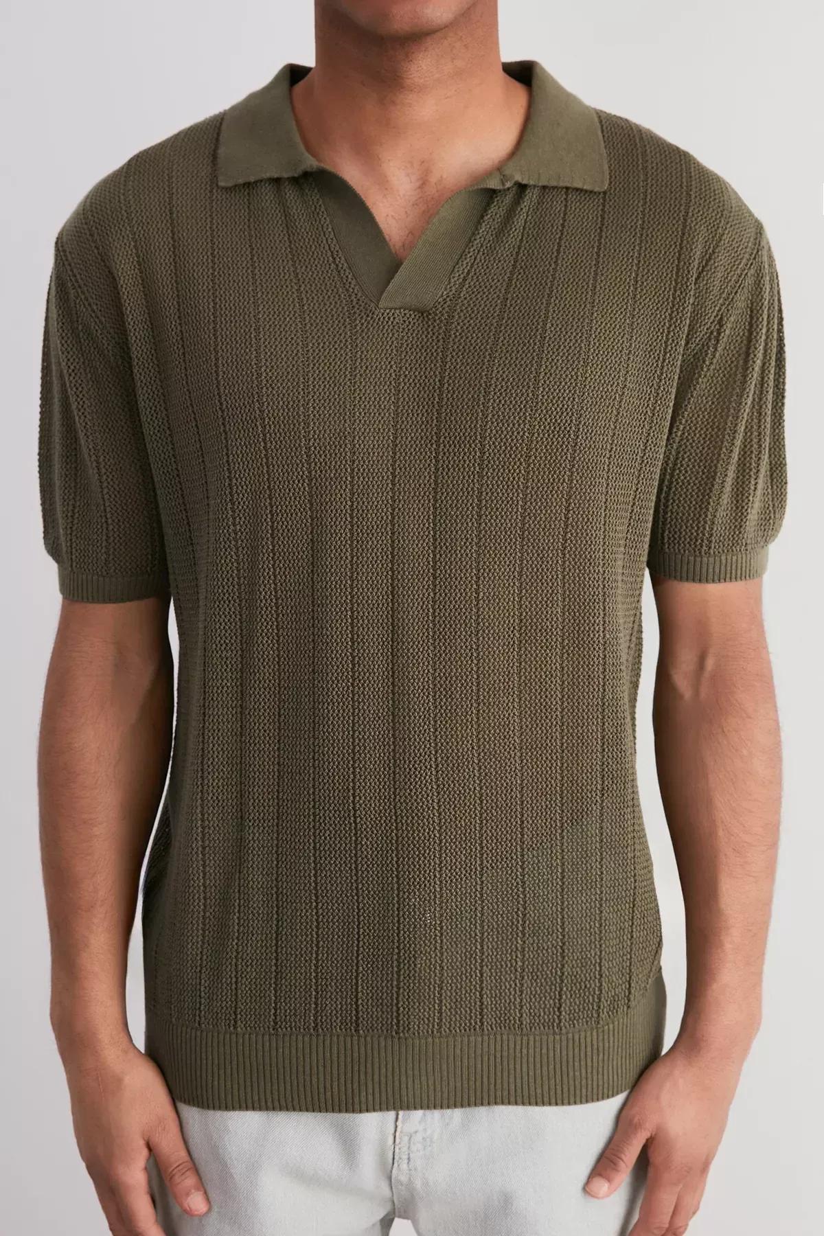 تيشيرت مُحاك بإصدار محدود بقصة مريحة، كاكي, Khaki, large image number 3