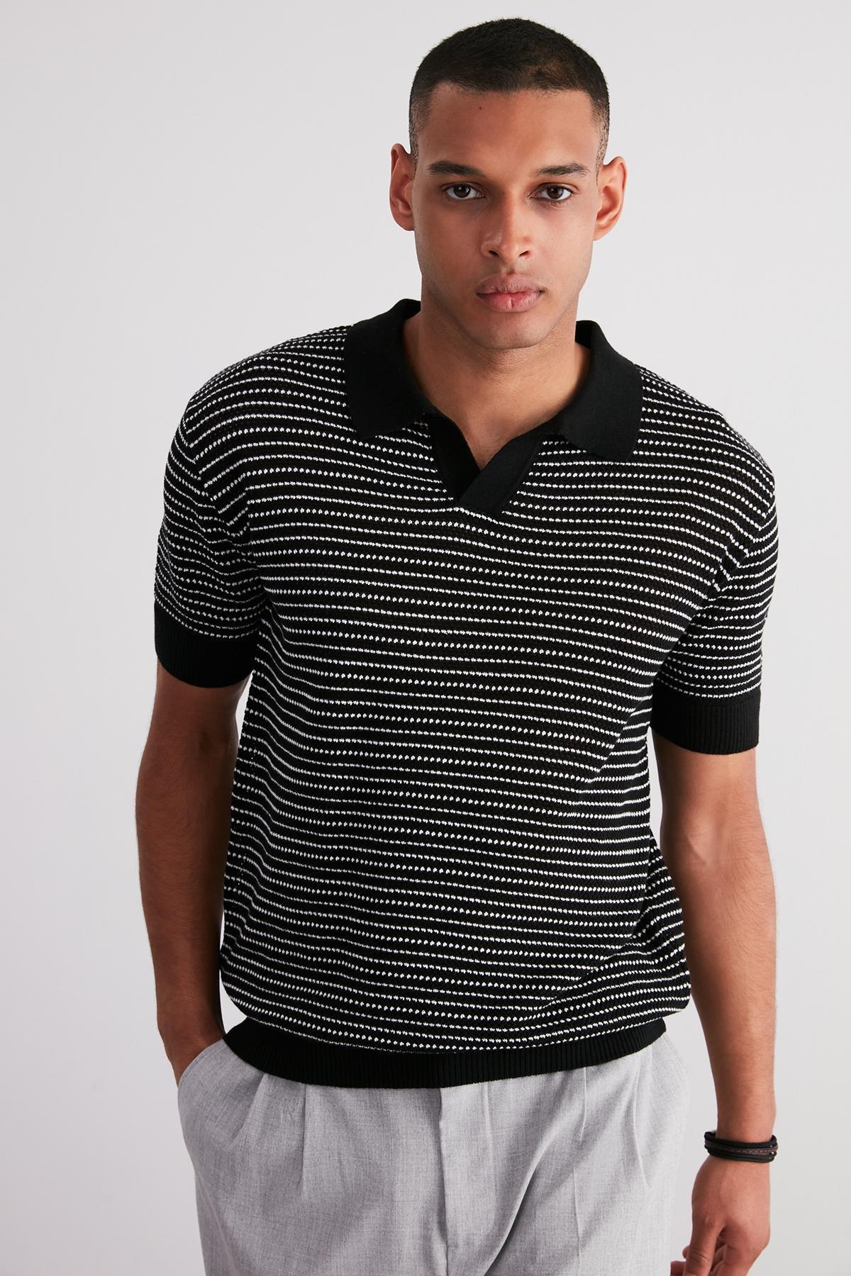 Black Relaxed Polo Neck Knitted T-Shirt, , large image number 2