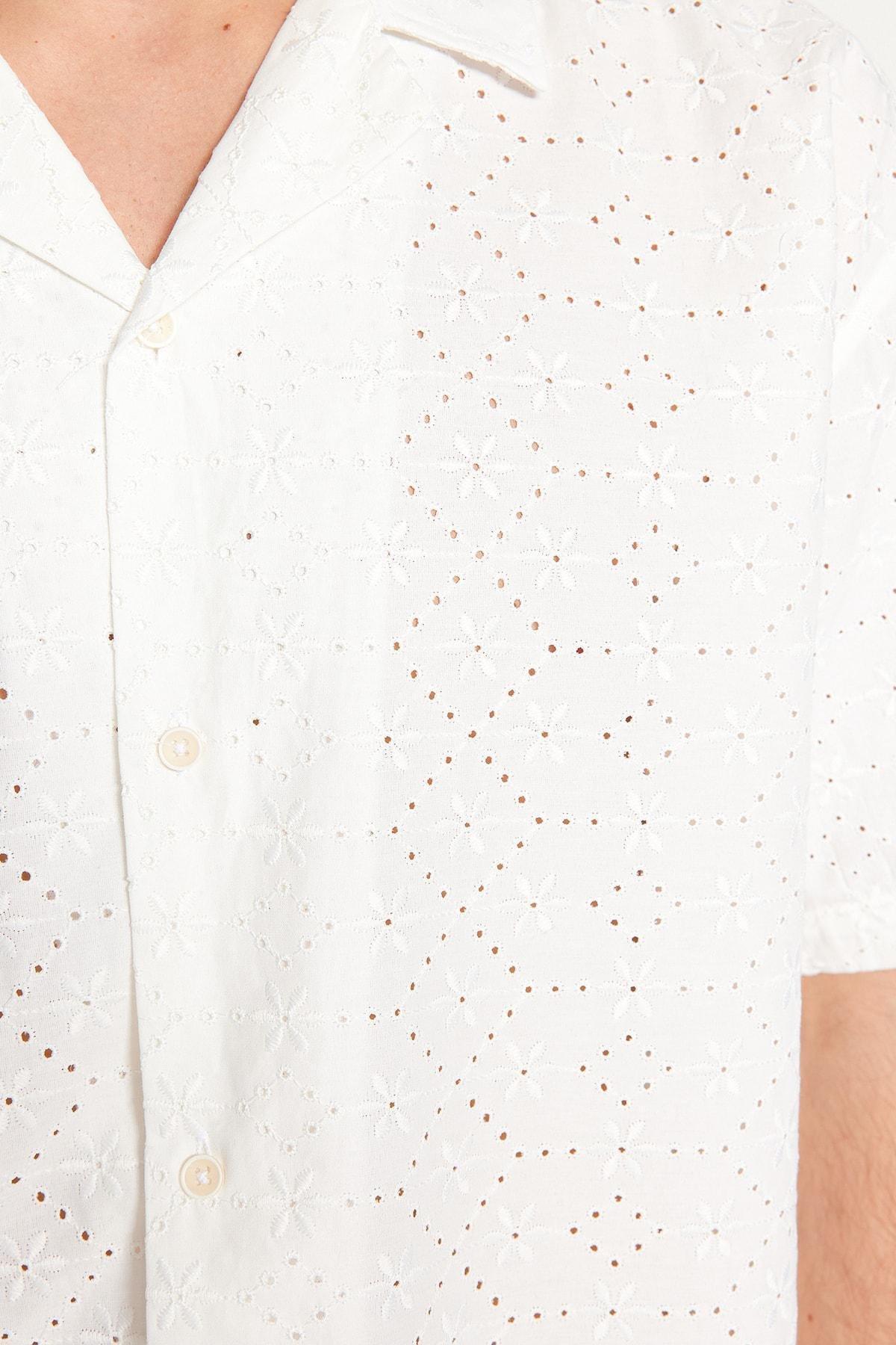 White Floral Oversize Apache Collar Shirt, , large image number 3