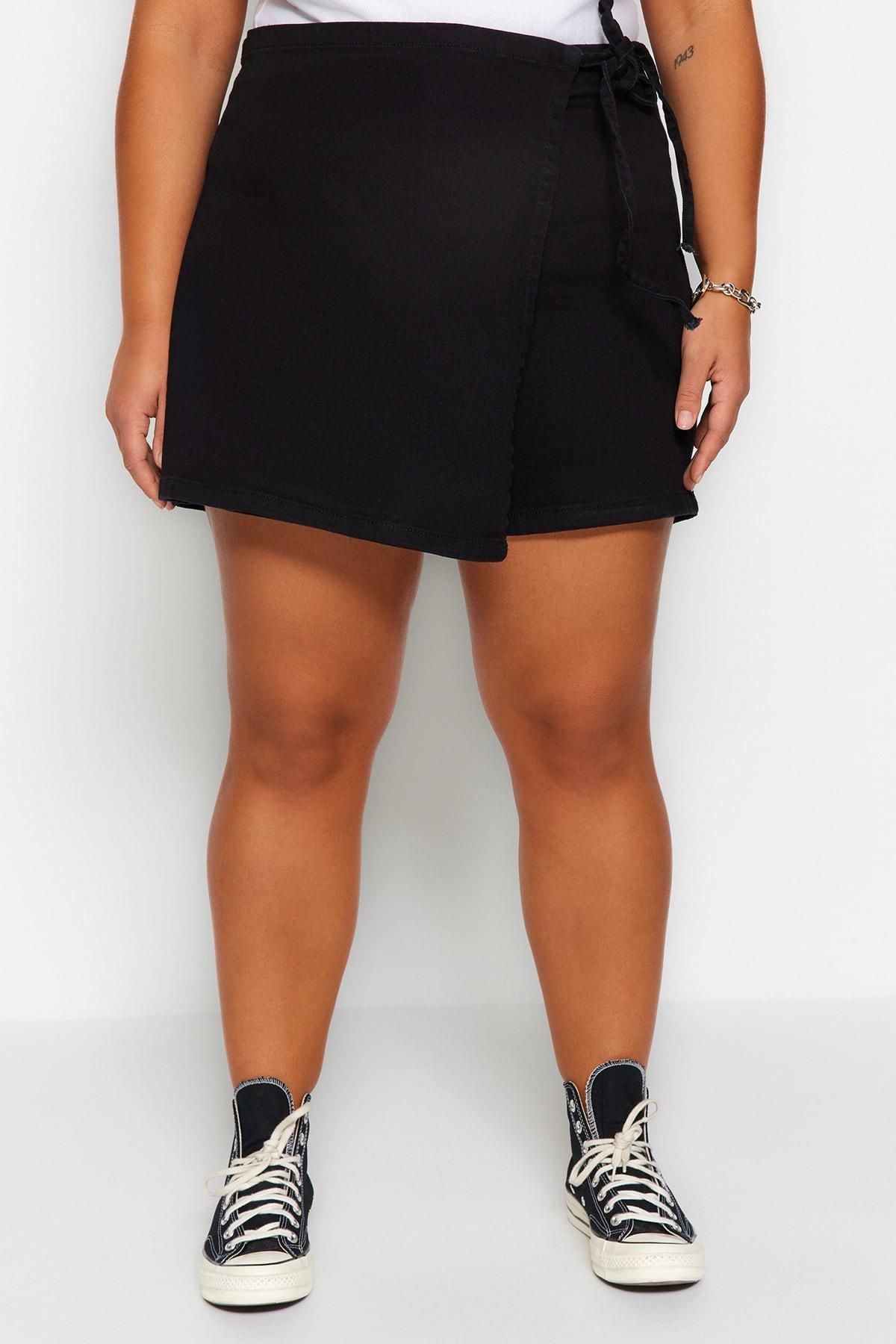 Black High Waist Plus Size Shorts, , large image number 2