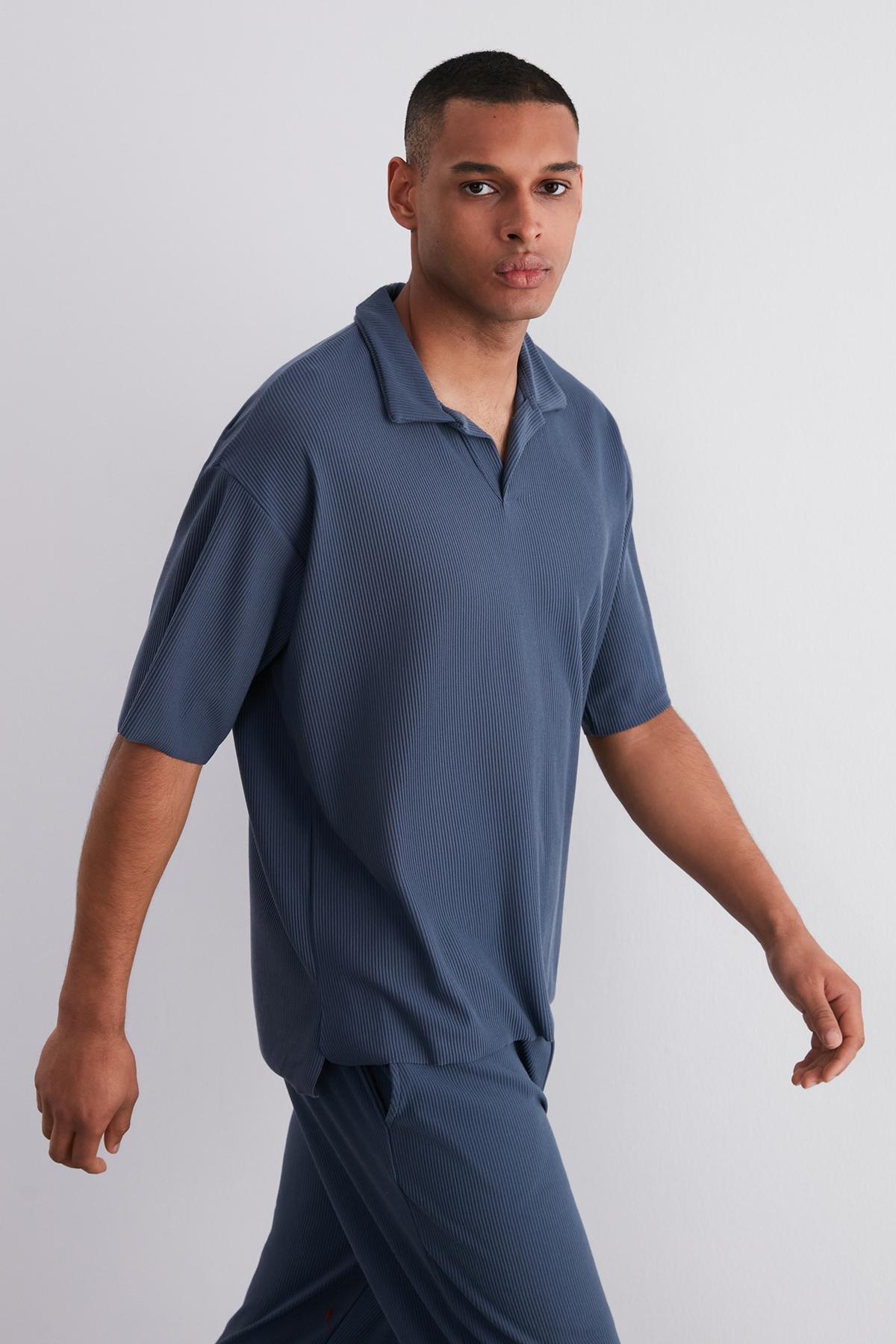 Blue Oversized Textured Collared T-Shirt, , large image number 2