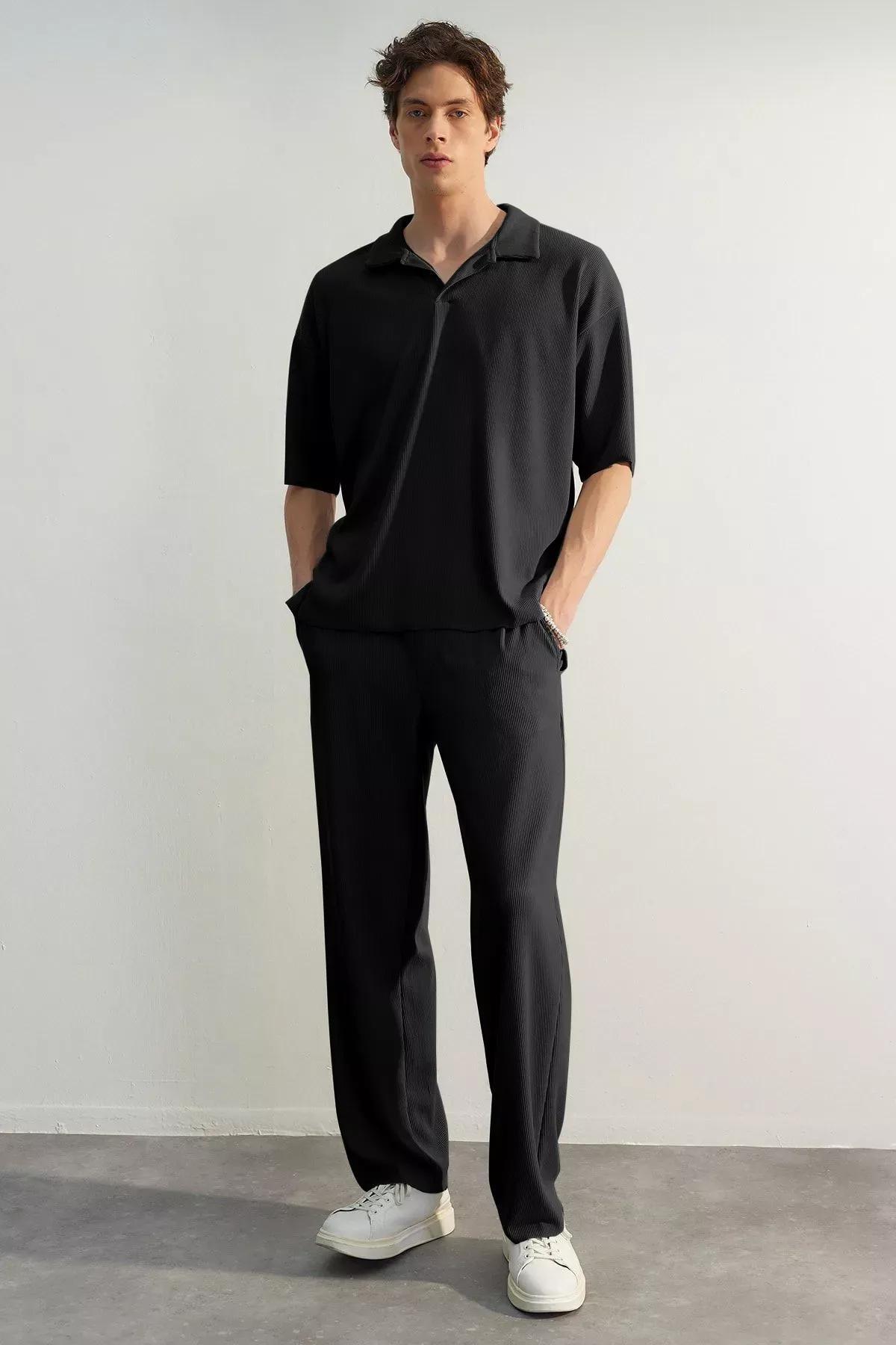 بنطال رياضي بإصدار محدود بقصة ساق عريضة بملمس بارز، أسود, BLACK, large image number 3