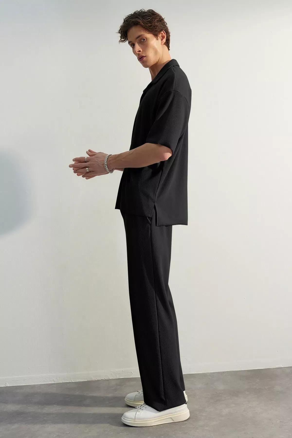 بنطال رياضي بإصدار محدود بقصة ساق عريضة بملمس بارز، أسود, BLACK, large image number 5
