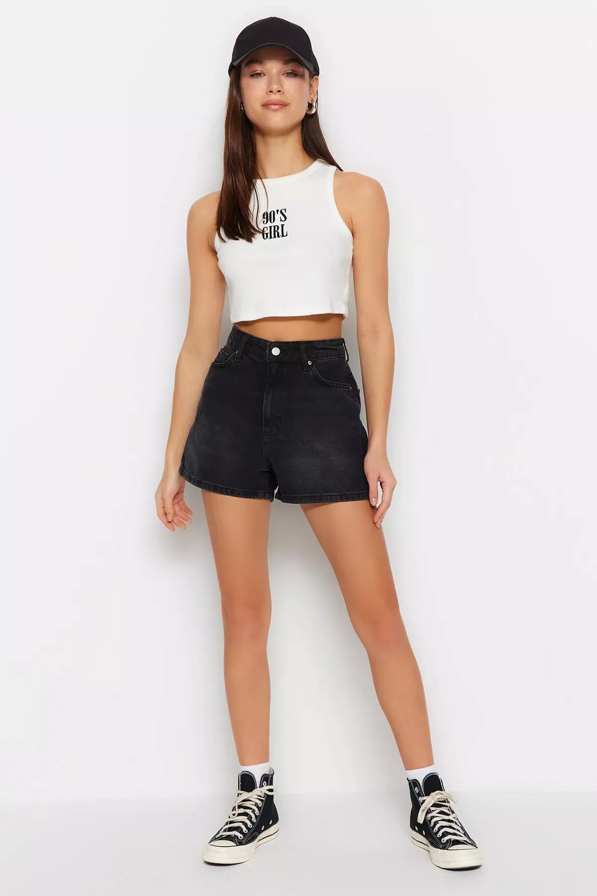 Trendyol - Black High Waist Mom Shorts