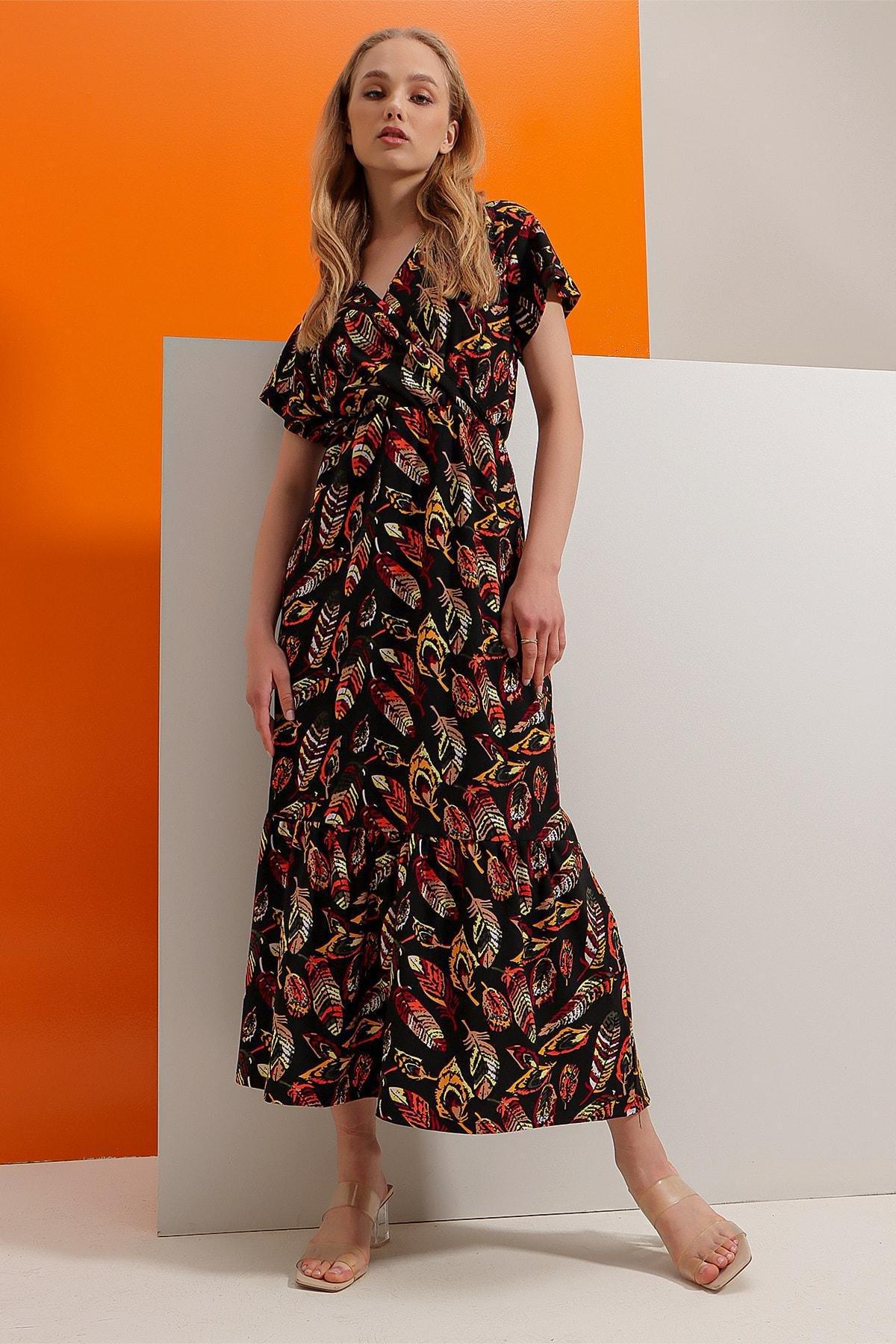 Black Floral Ruffle Hem V-Neck Dress, , large image number 1