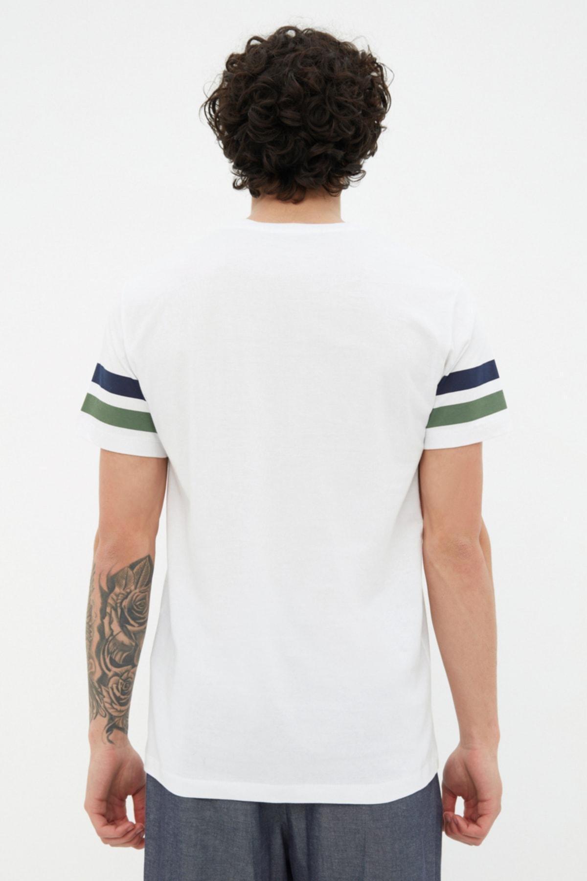 White Regular T-Shirt, , large image number 4