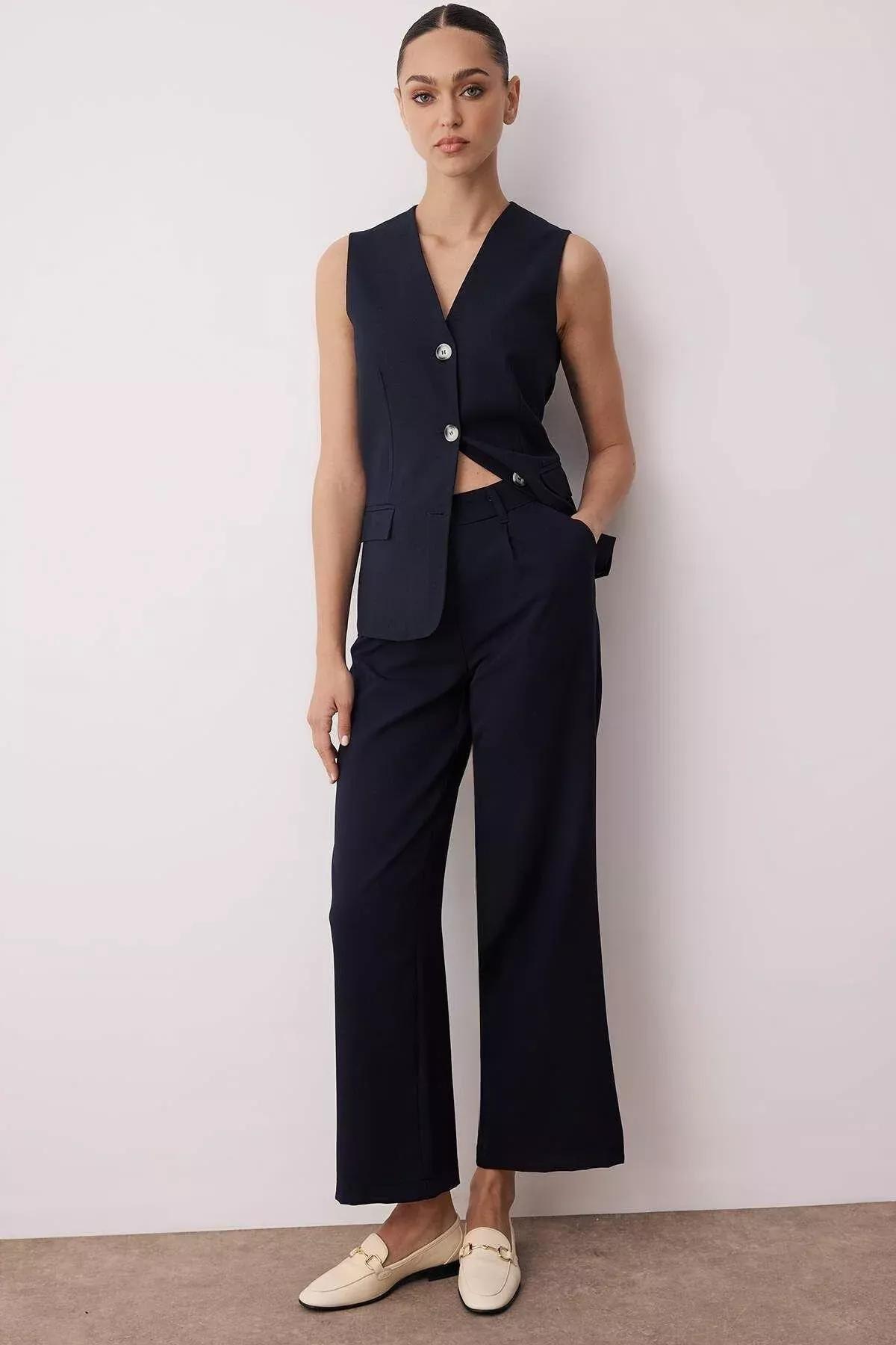 بنطال بكسرات وخصر مرتفع، كحلي, Dark Navyblue, large image number 2
