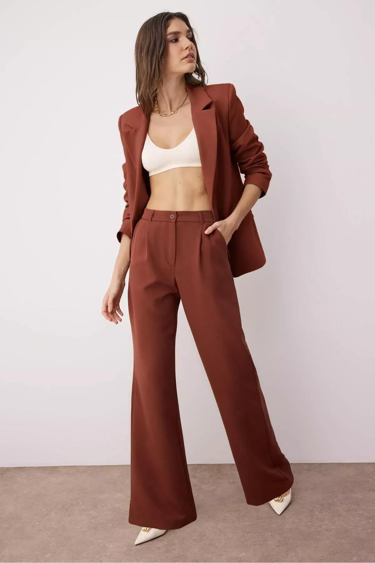 بنطال بقصة ساق عريضة، بني, Brown, large image number 1