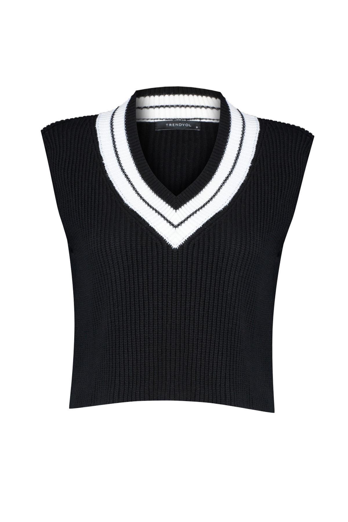Black V-Neck Sweater Vest, Black, large image number 6