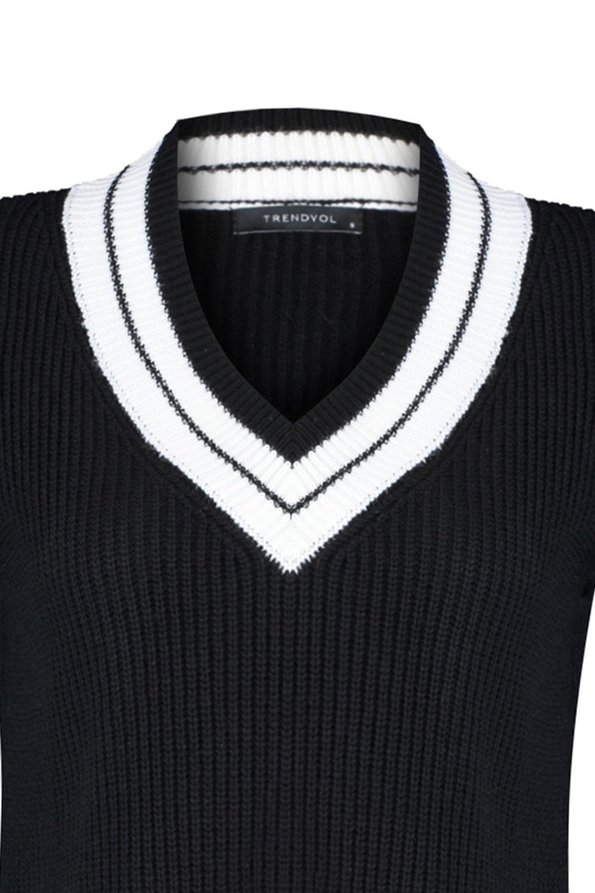 Black V-Neck Sweater Vest, Black, large image number 7