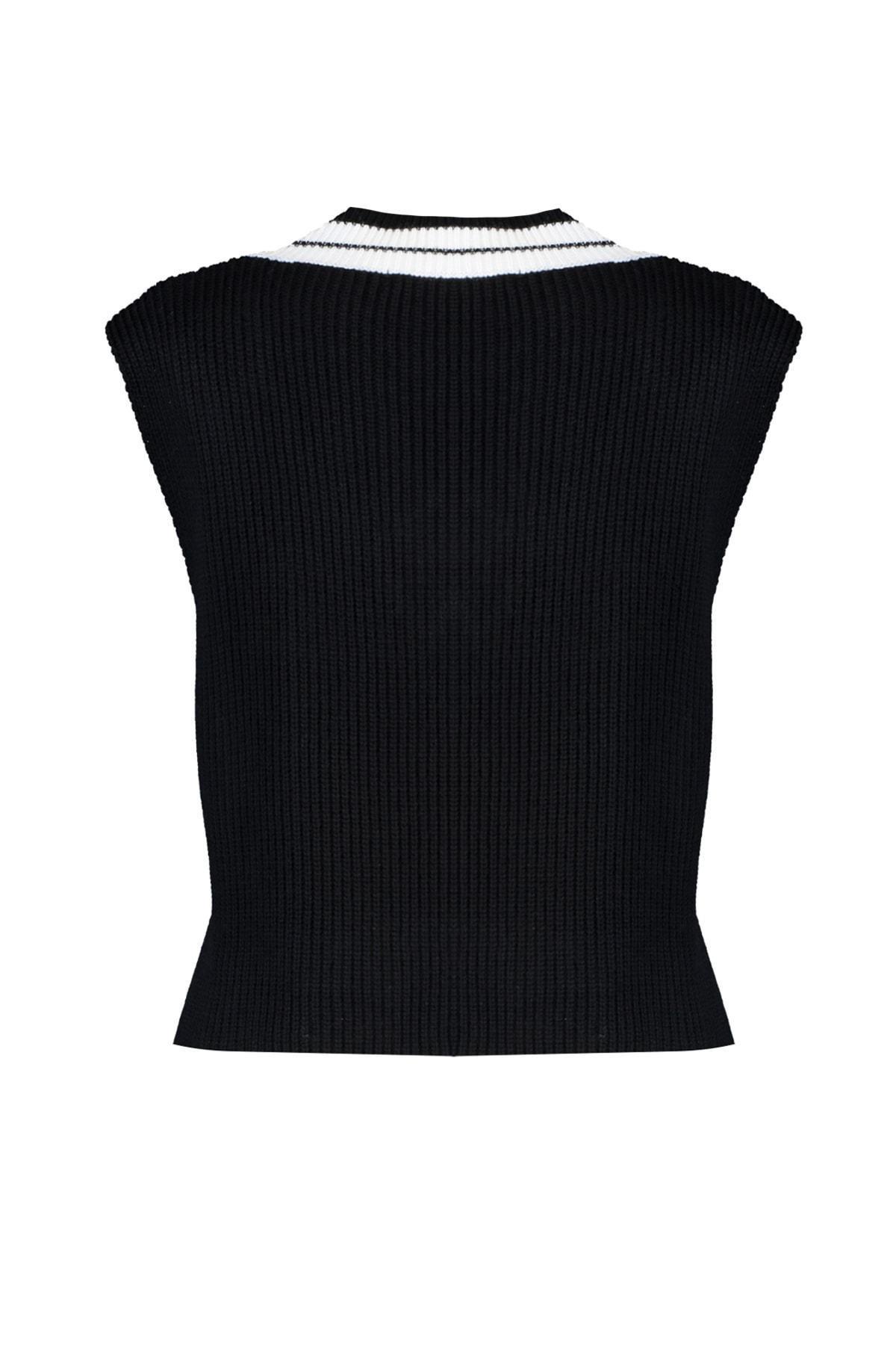 Black V-Neck Sweater Vest, Black, large image number 8