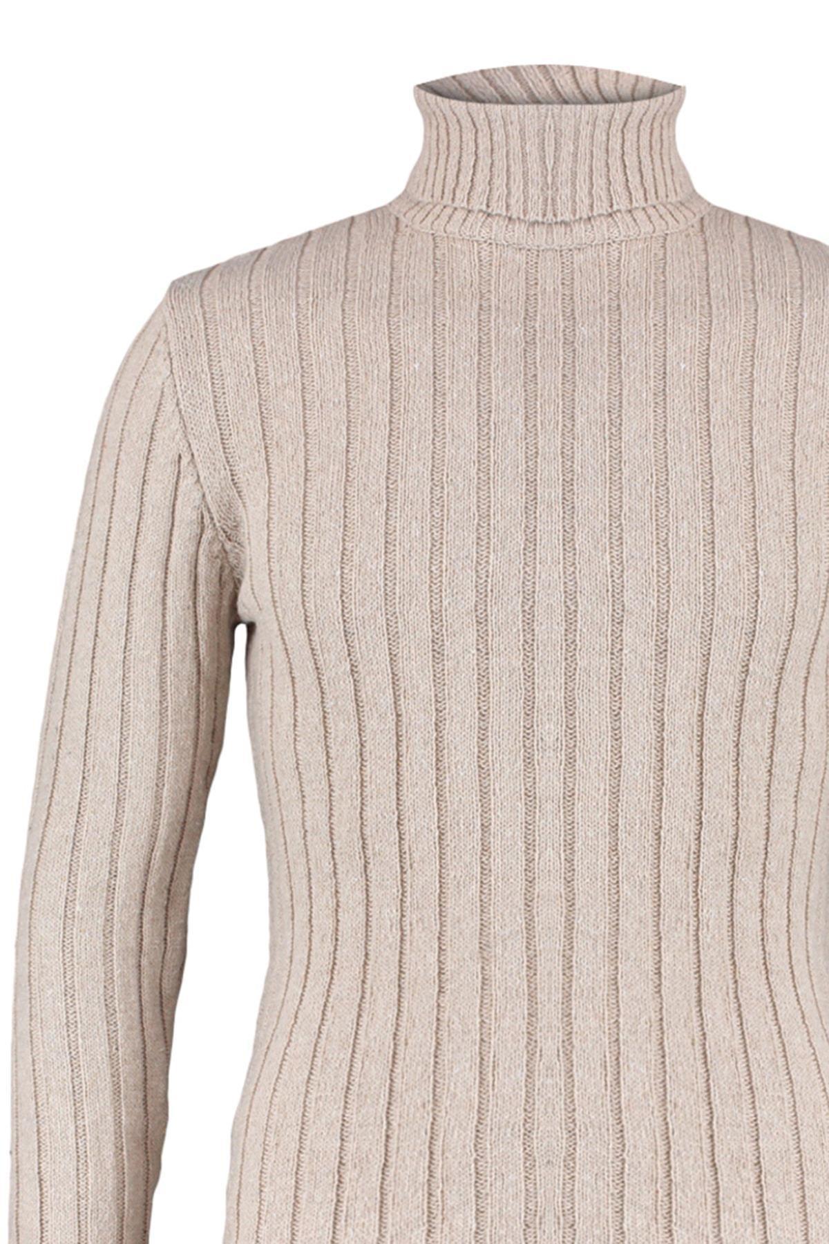 Beige Turtleneck Sweater, , large image number 6