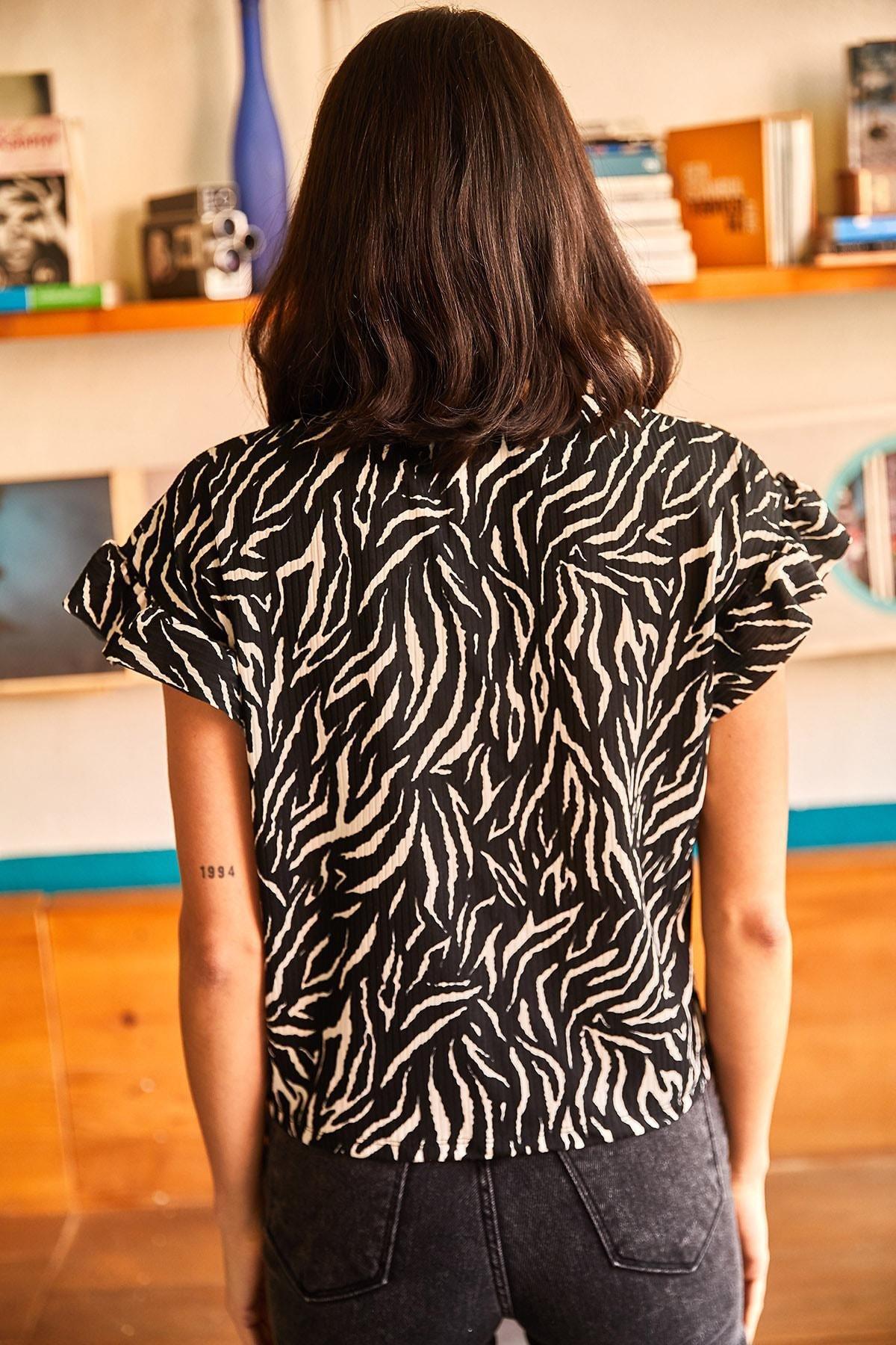 Black Zebra Sleeves Frilly T-Shirt, , large image number 3