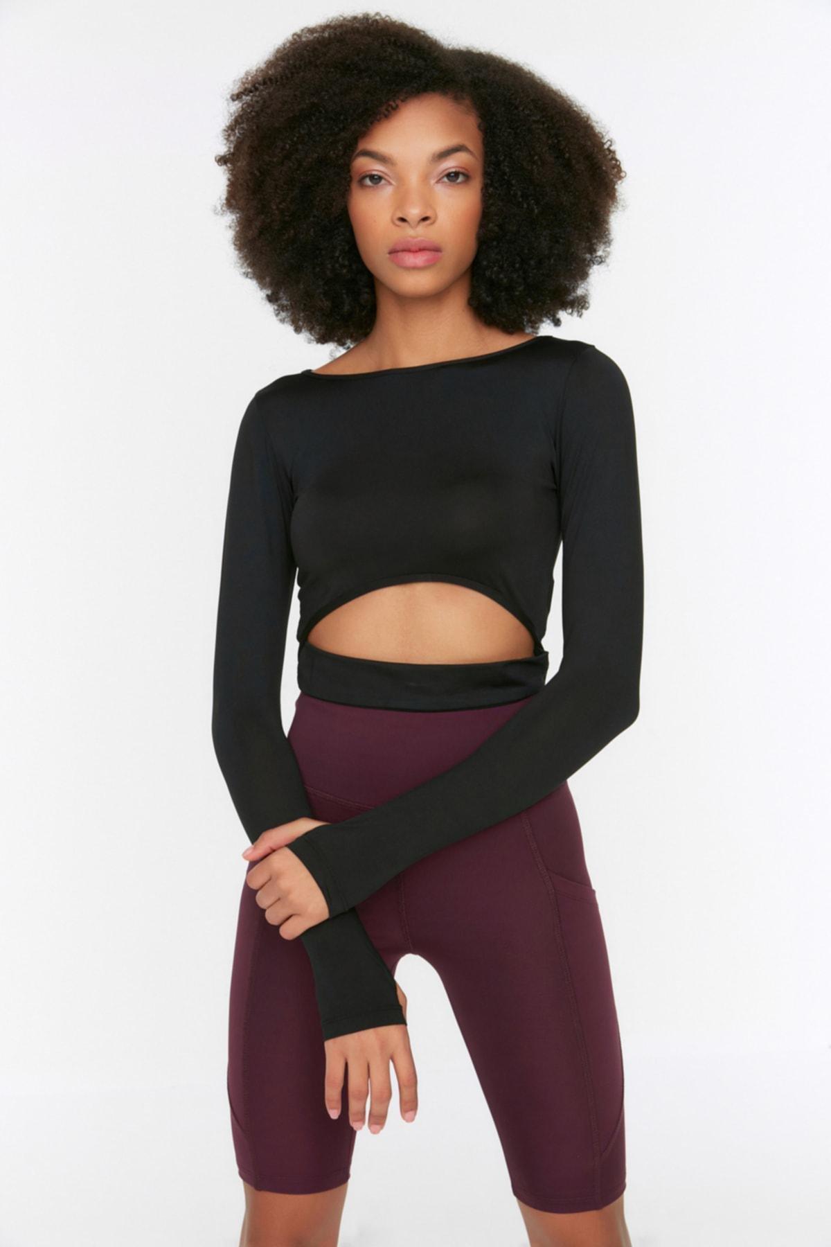 Black Fitted Crew Neck Blouse, , large image number 7