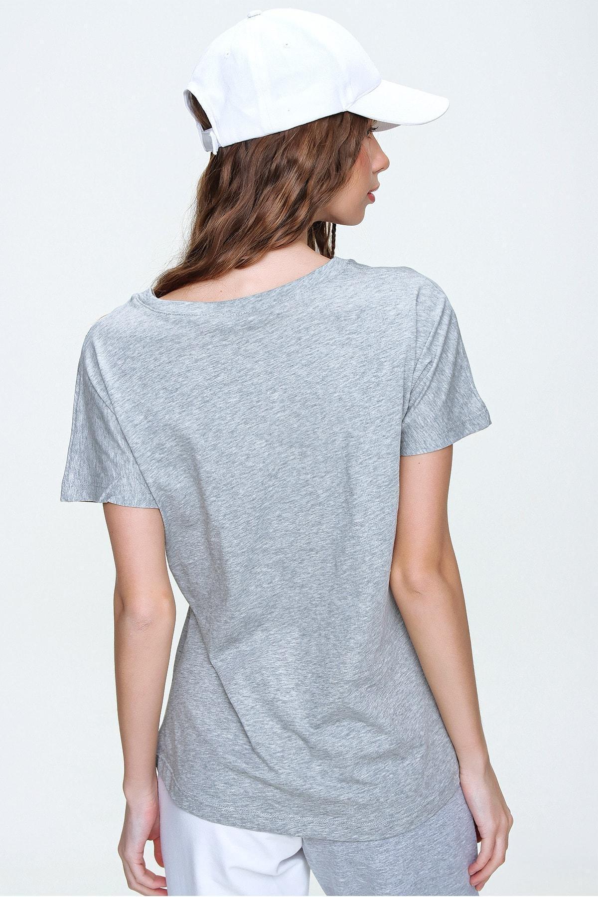 Gray V-Neck T-Shirt, , large image number 11