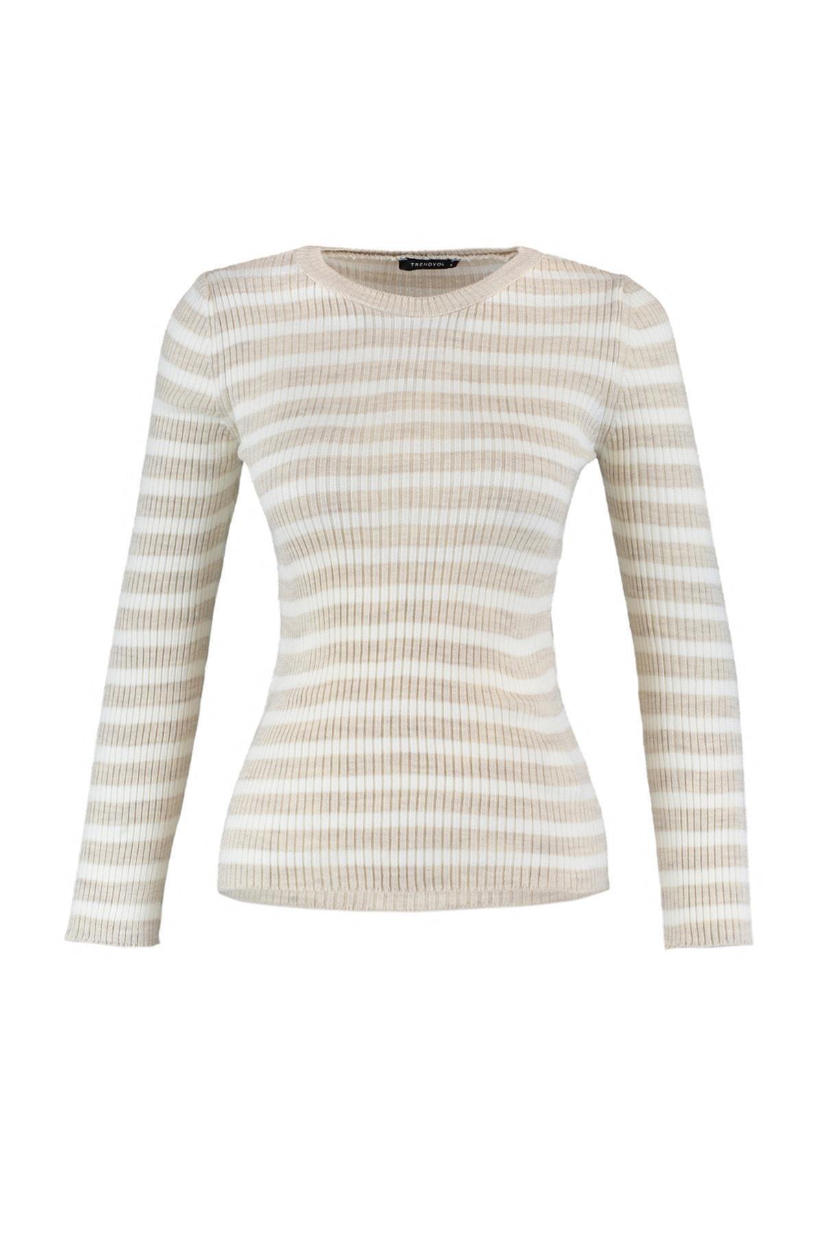 Trendyol - Beige Fitted Sweater