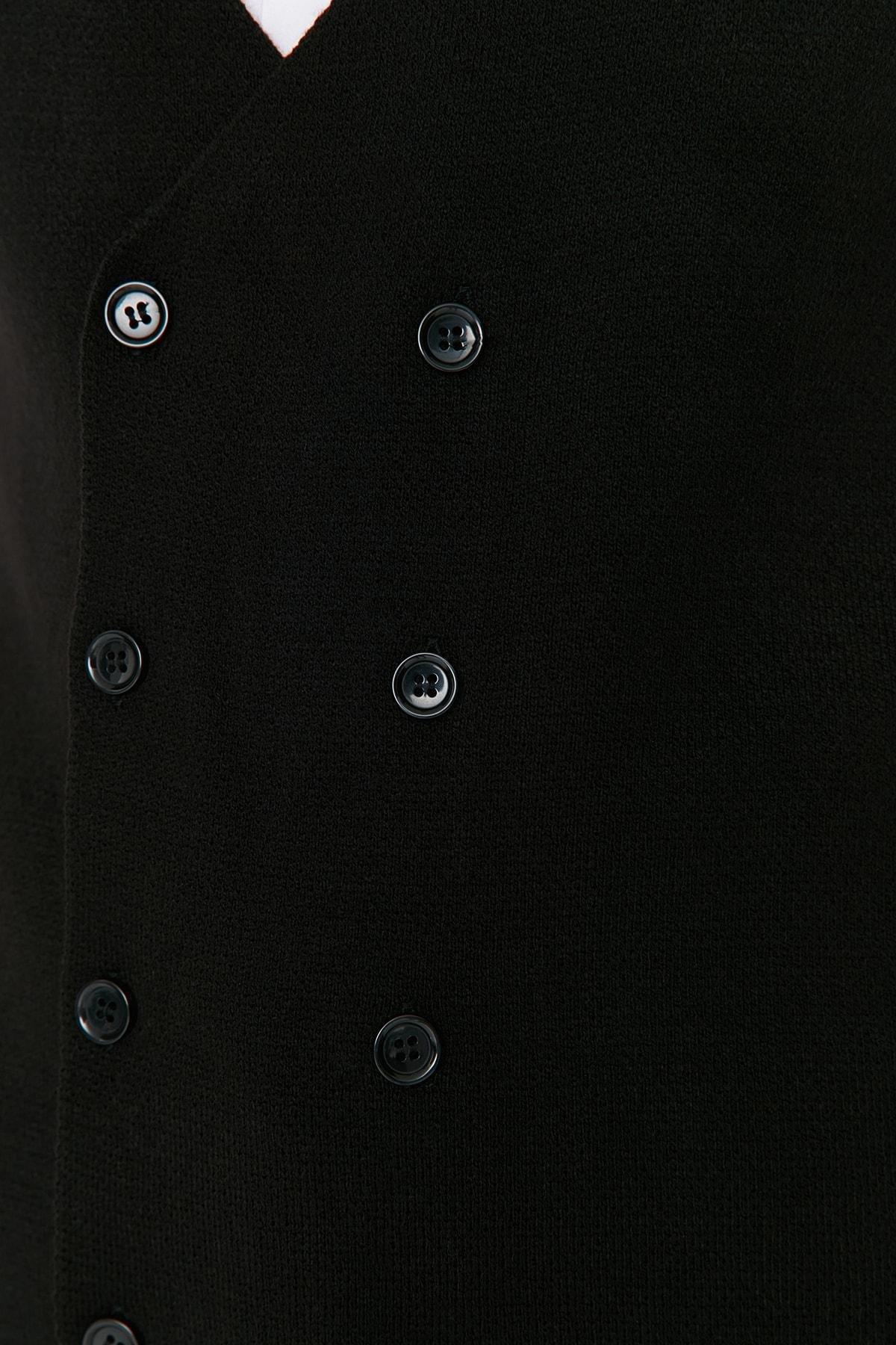 Black Double-Breasted Puffer Vest, C101_7009, large image number 3