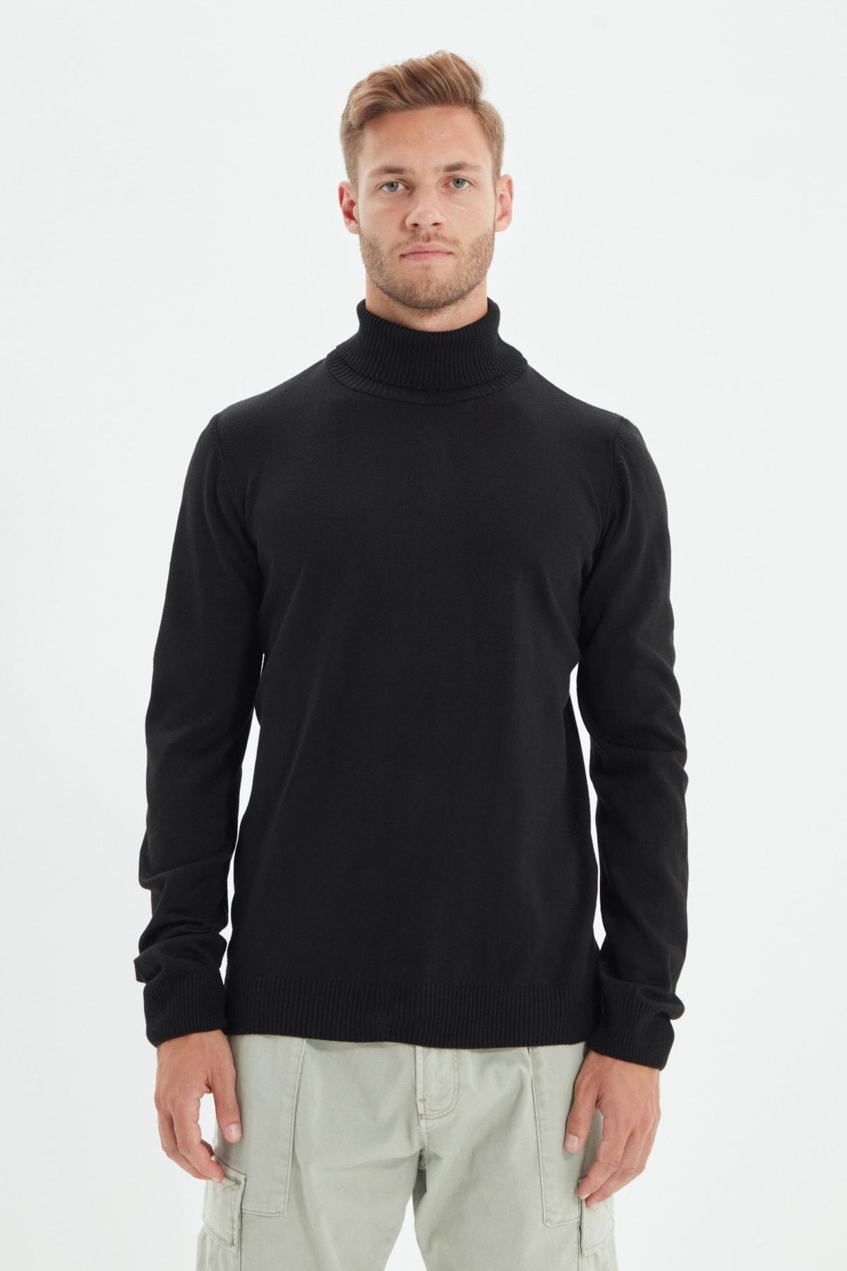 Black Slim Turtleneck Sweater, , large image number 2