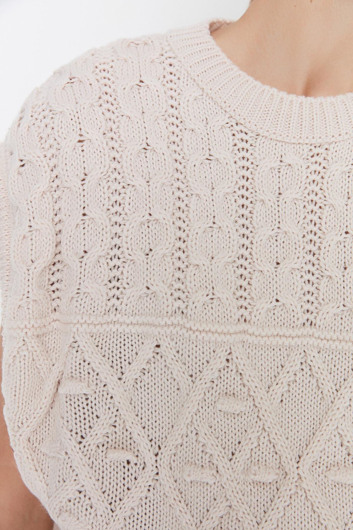 Beige Regular Sweater Vest, , large image number 3