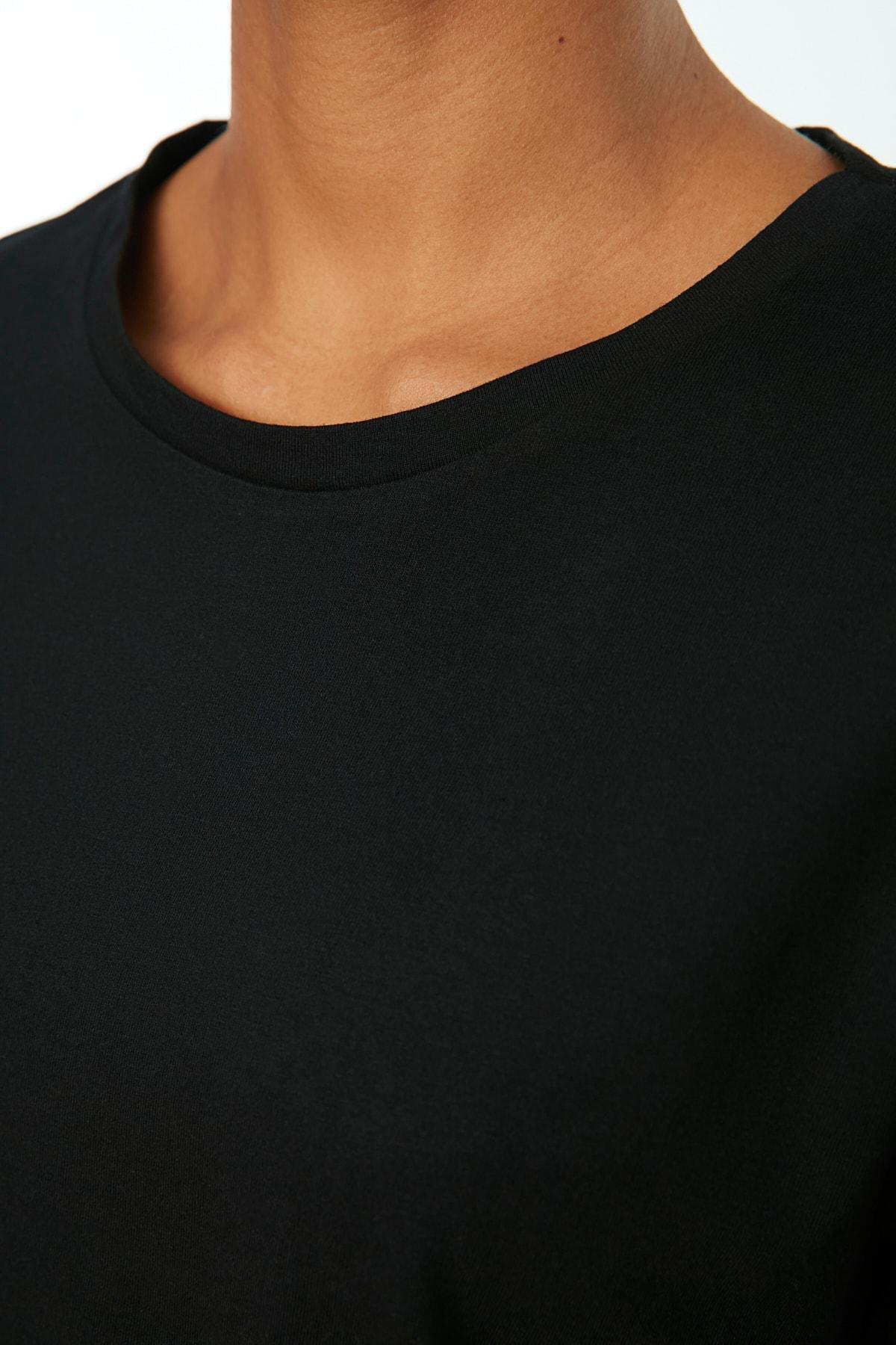 Black Regular Crew Neck Tshirt, , large image number 2