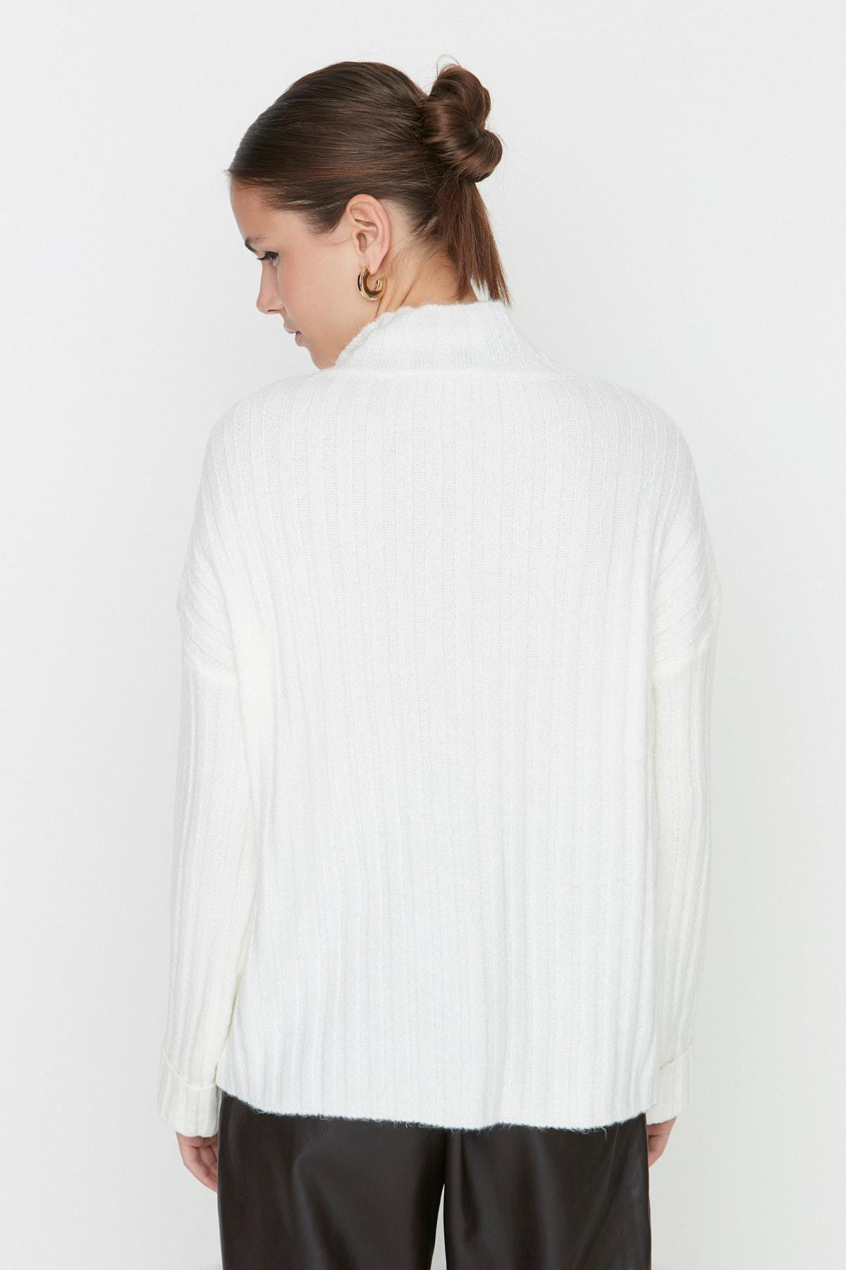 White Oversize Sweater, , large image number 4