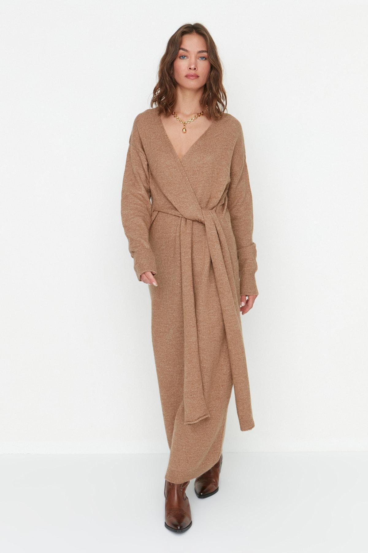 Brown Double-Breasted Off-Shoulder Dress, , large image number 2