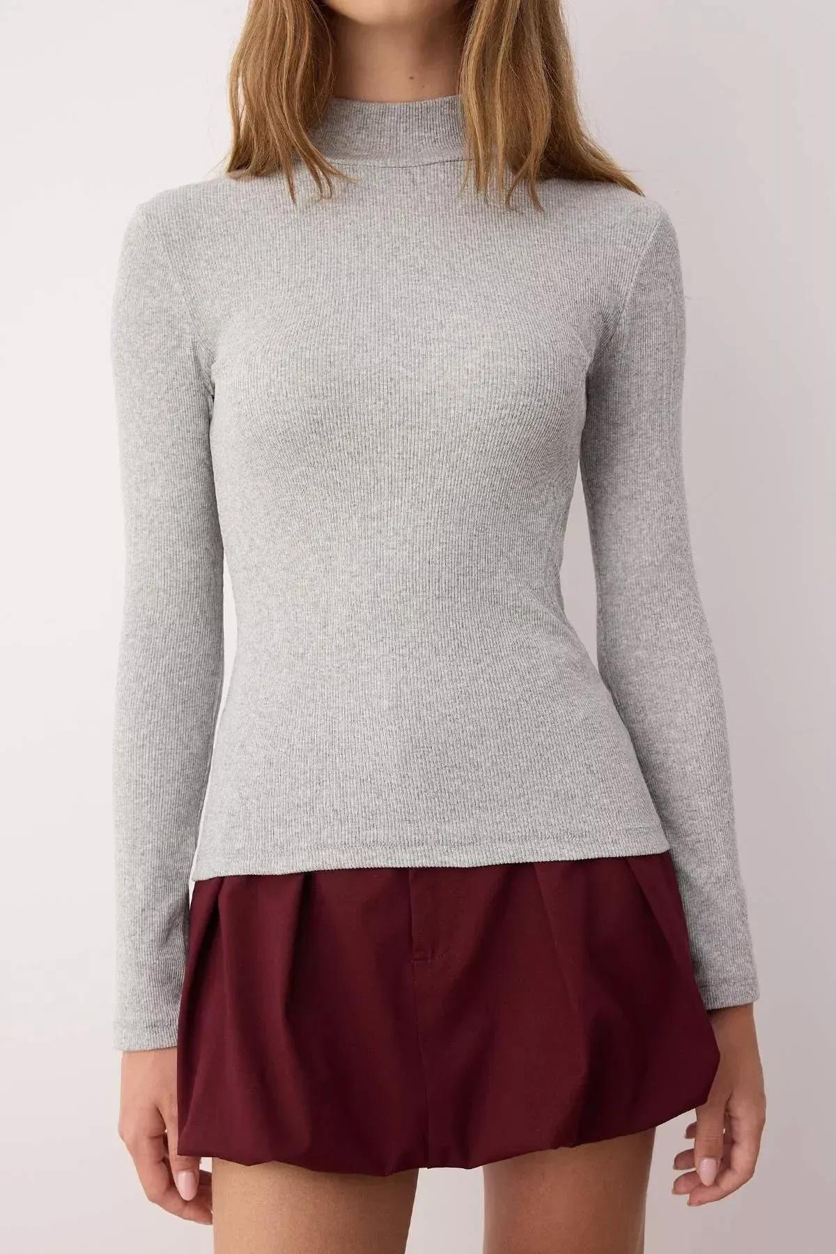 Grey Turtleneck Ribbed Blouse, Gray, large image number 4