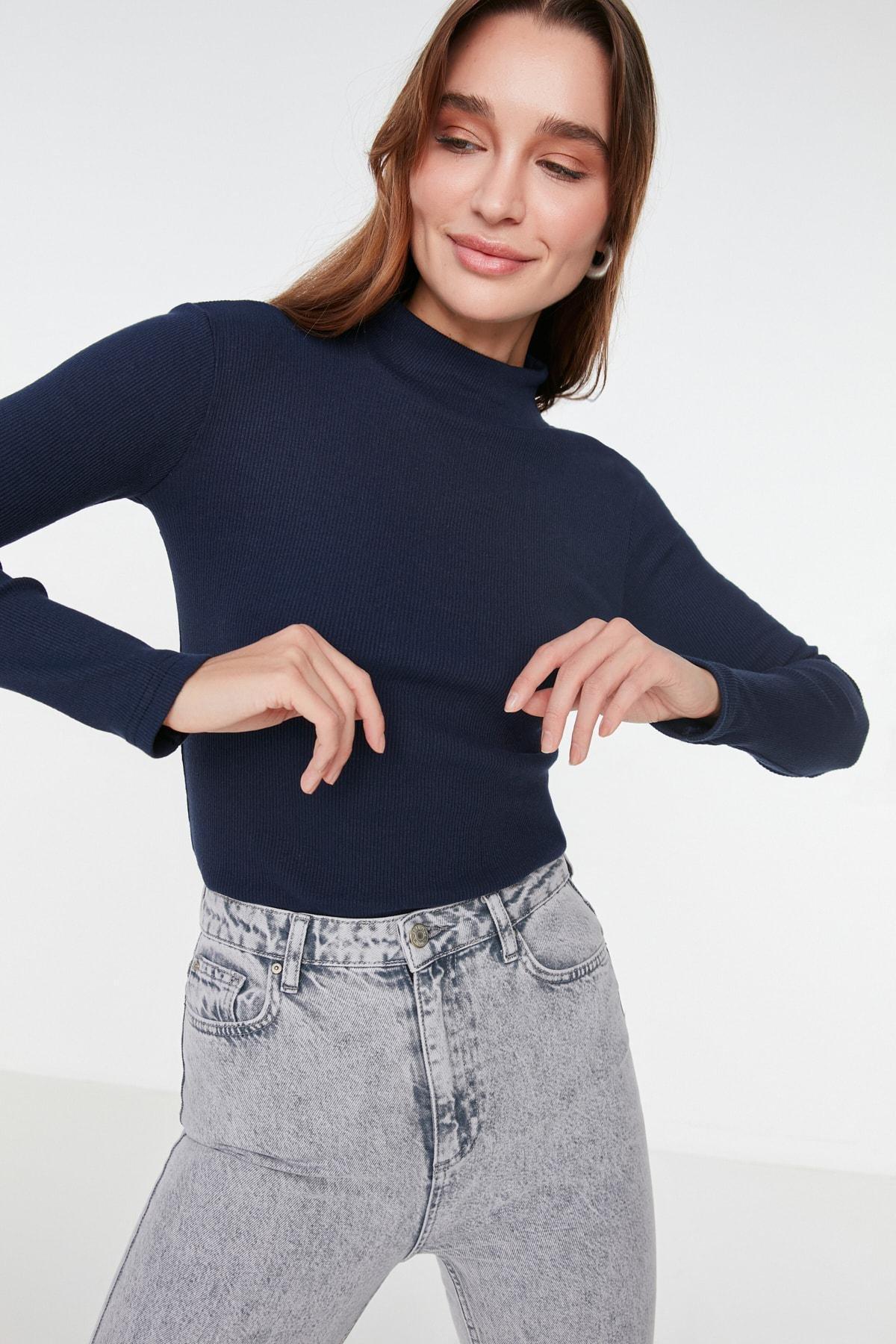 Blue Fitted Blouse, Dark blue, medium