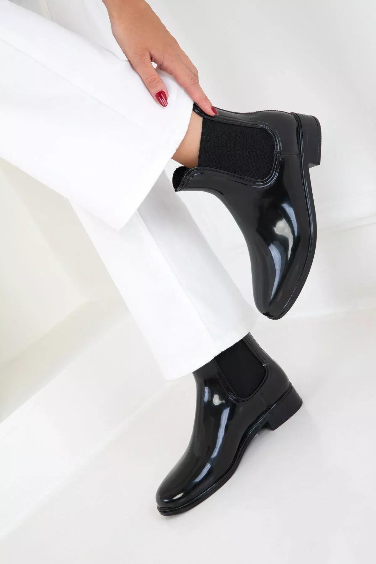 Black Glossy Ankle Boots, BLACK, medium