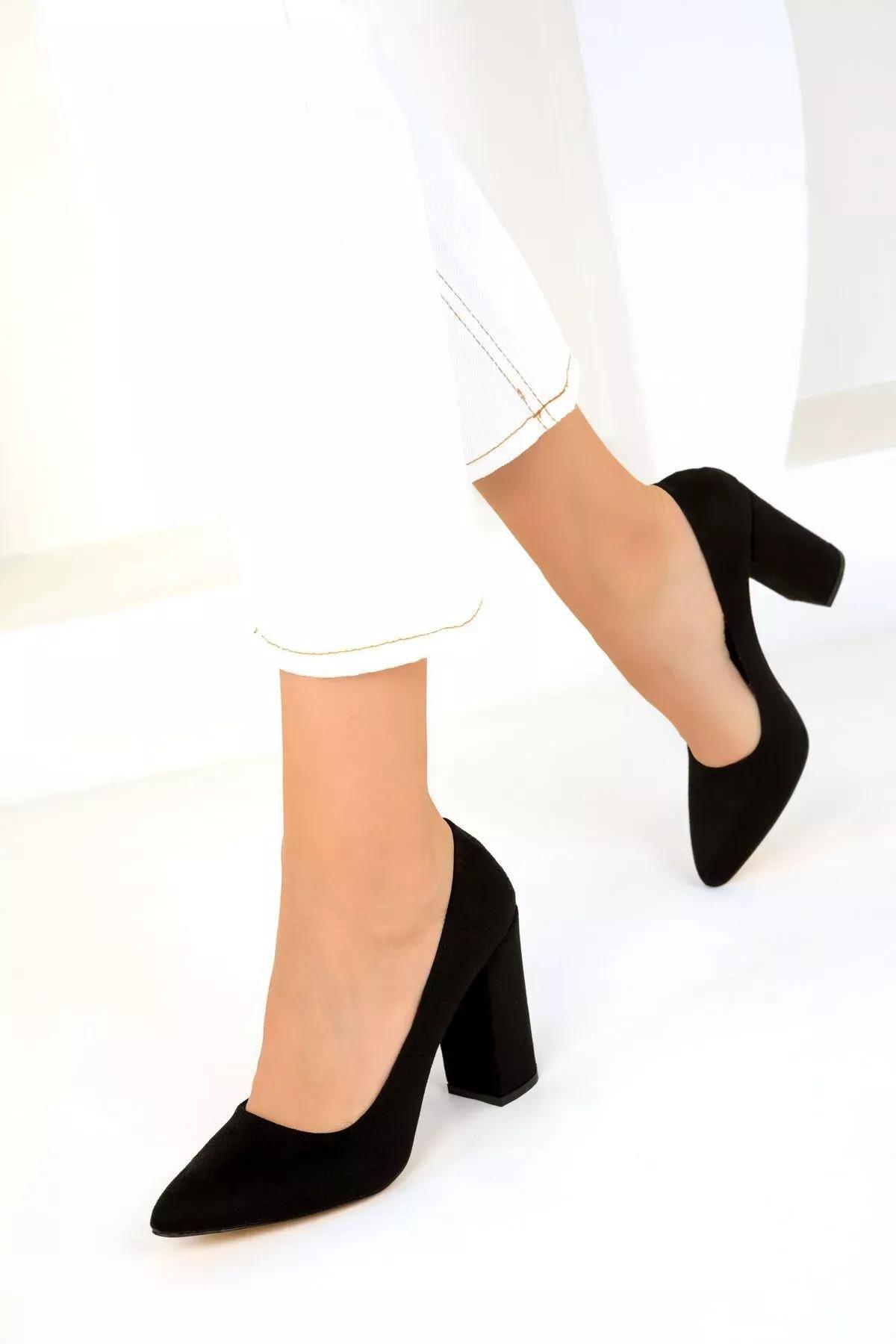 Black Suede Classic Heeled Shoes, , large image number 3