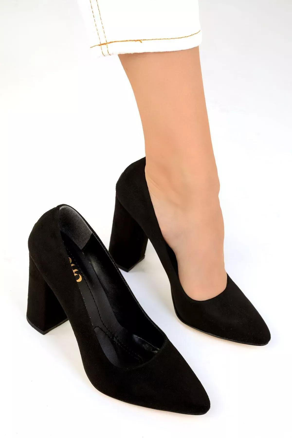 Black Suede Classic Heeled Shoes, , large image number 4