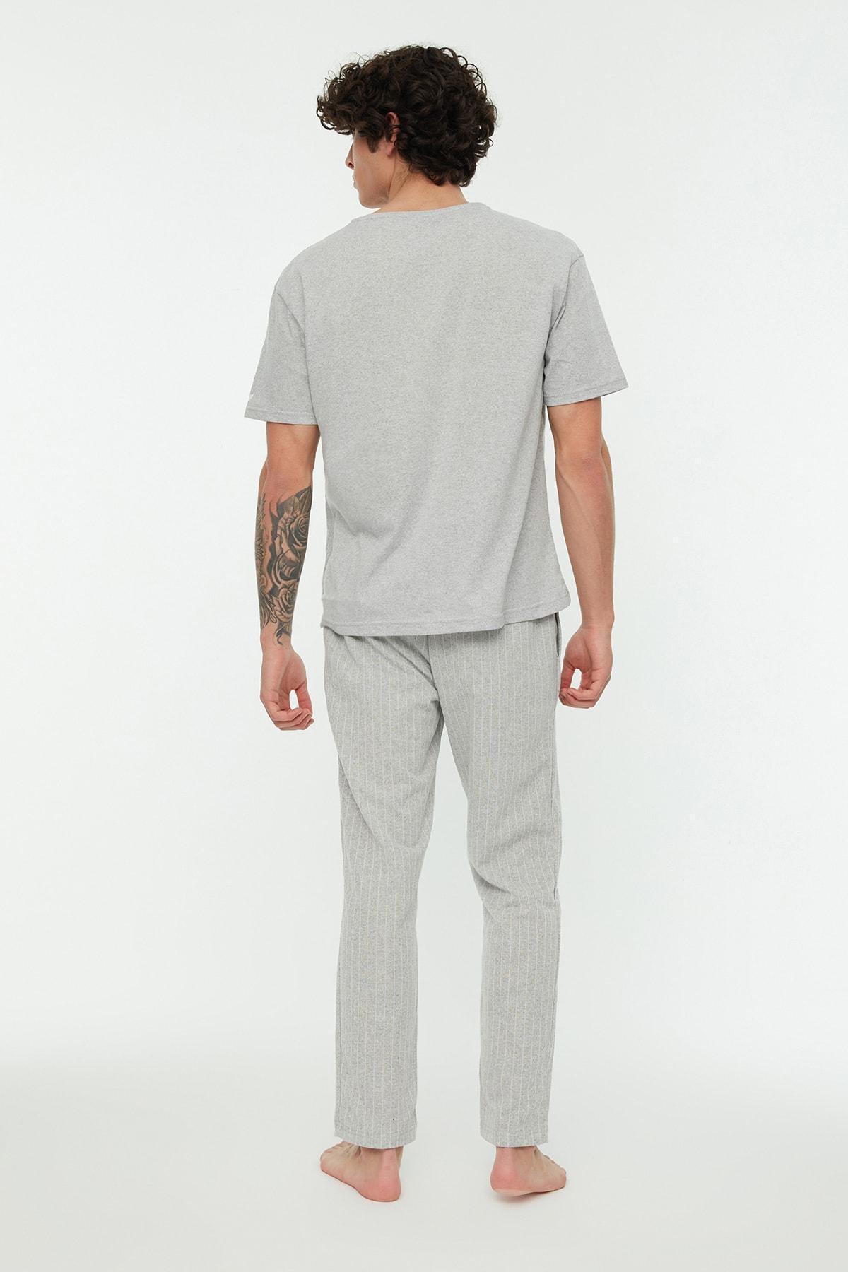 Trendyol - Grey Printed Crew Neck Pajama Set