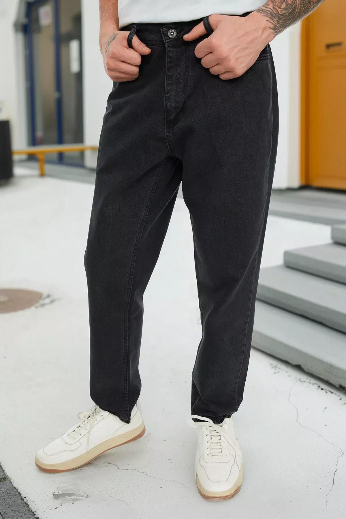 Black Relaxed Mid Waist Jeans, Black, medium