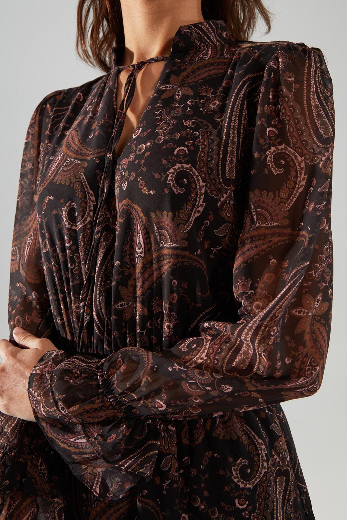 فستان بقصة على شكل حرف A بنمط بيزلي، ألوان متعددة, Multicolor, large image number 3