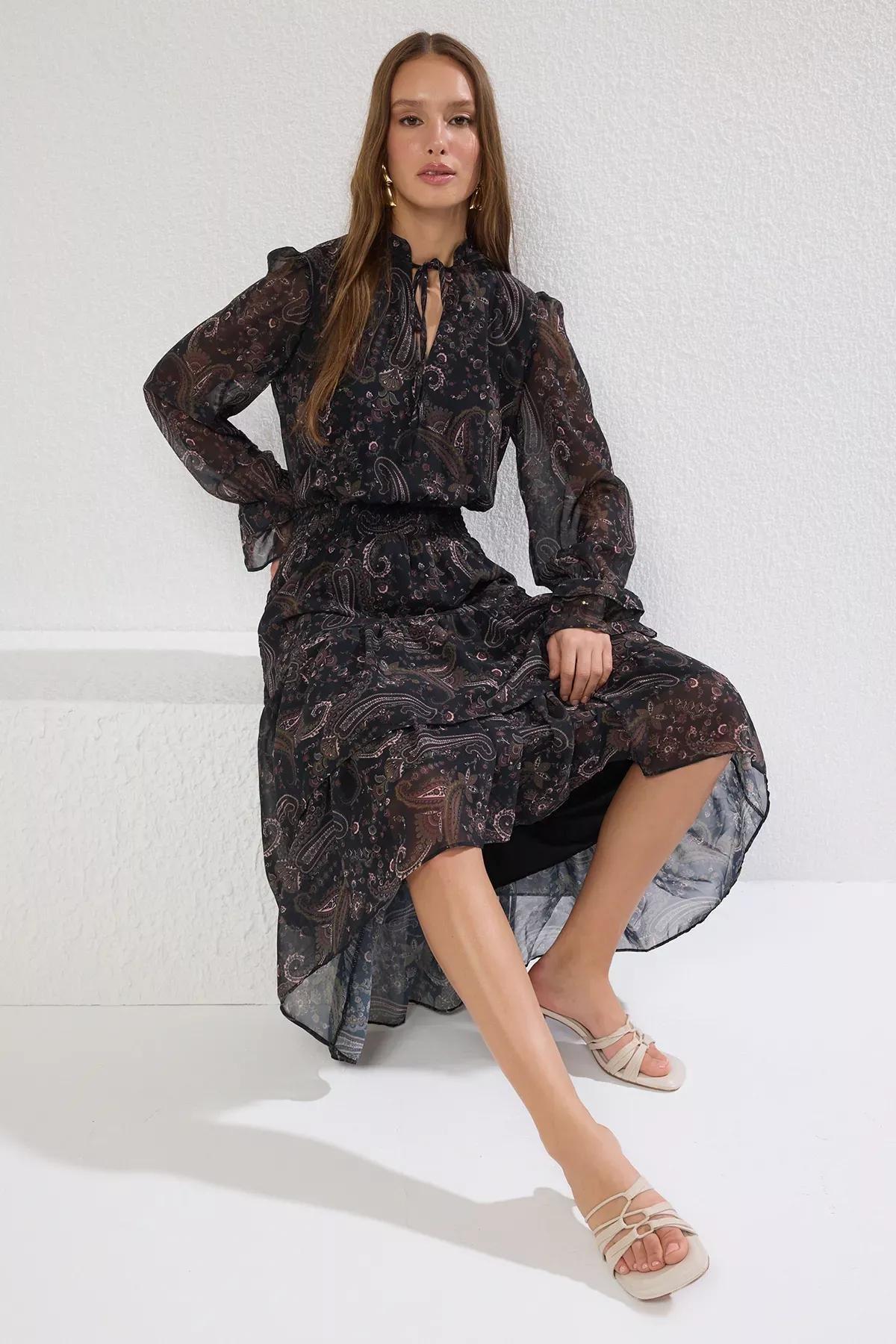 فستان بقصة على شكل حرف A بنمط بيزلي، ألوان متعددة, Multicolor, large image number 5