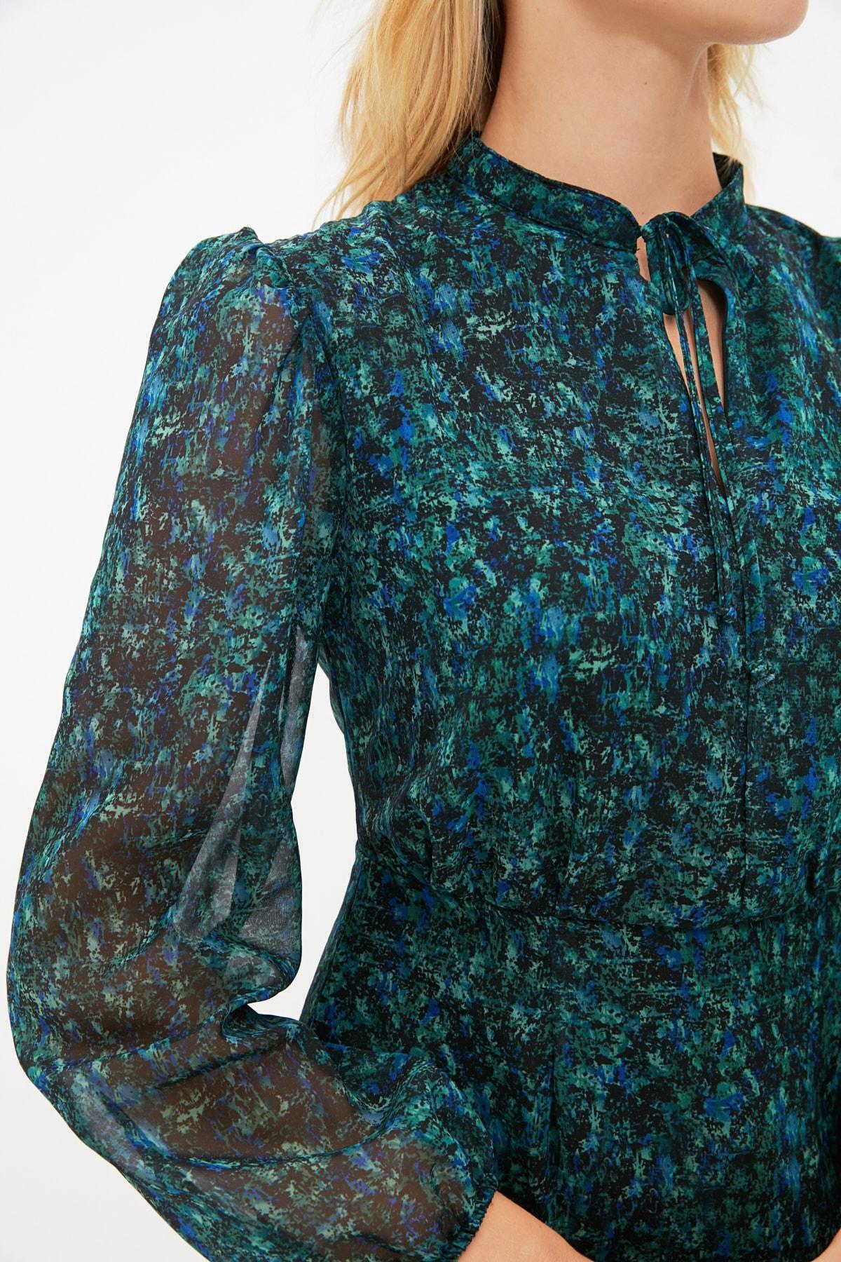Green Ruffle Hem Dress, , large image number 3