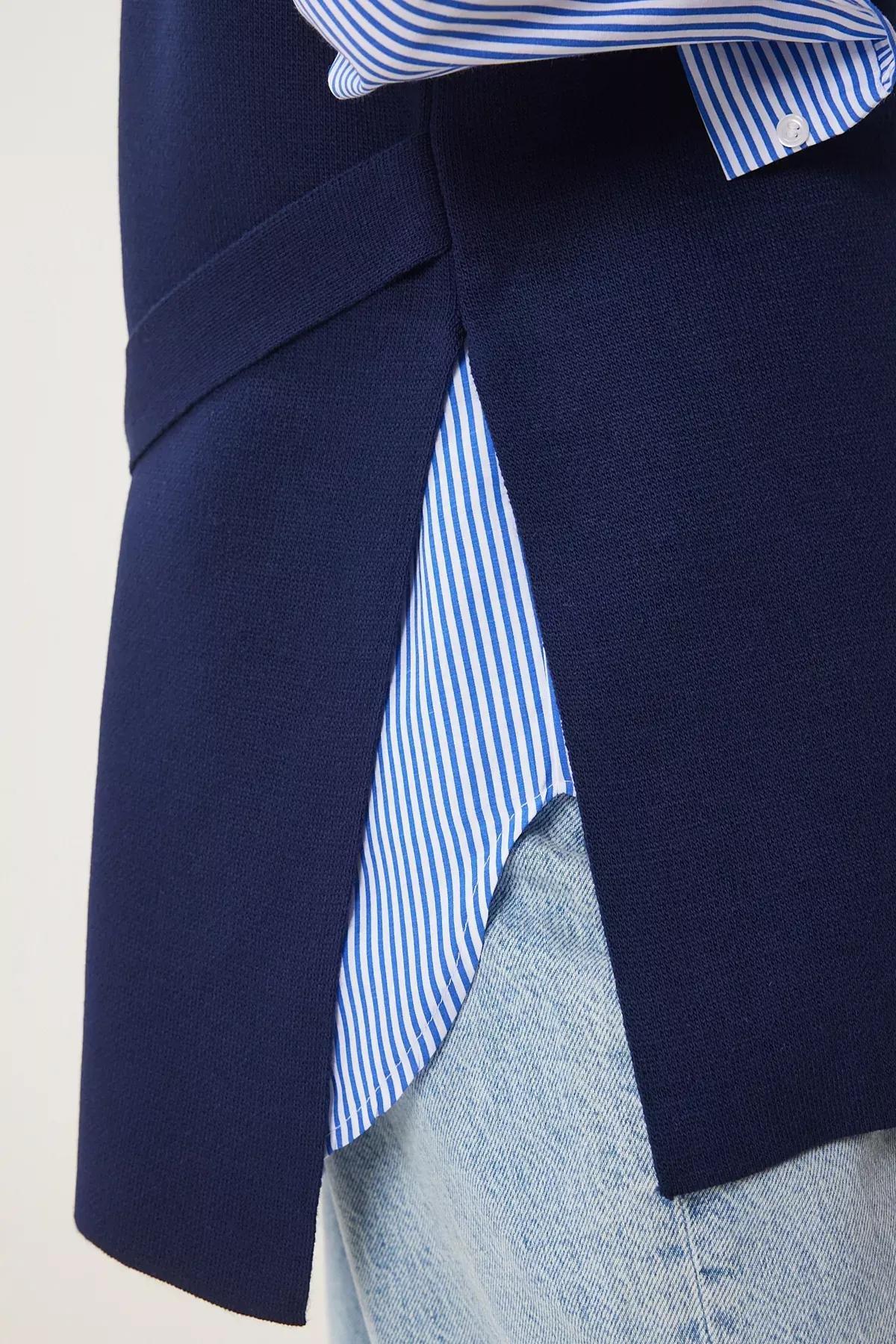 Navy V-Neck Knit Sweater, Navy blue, large image number 4