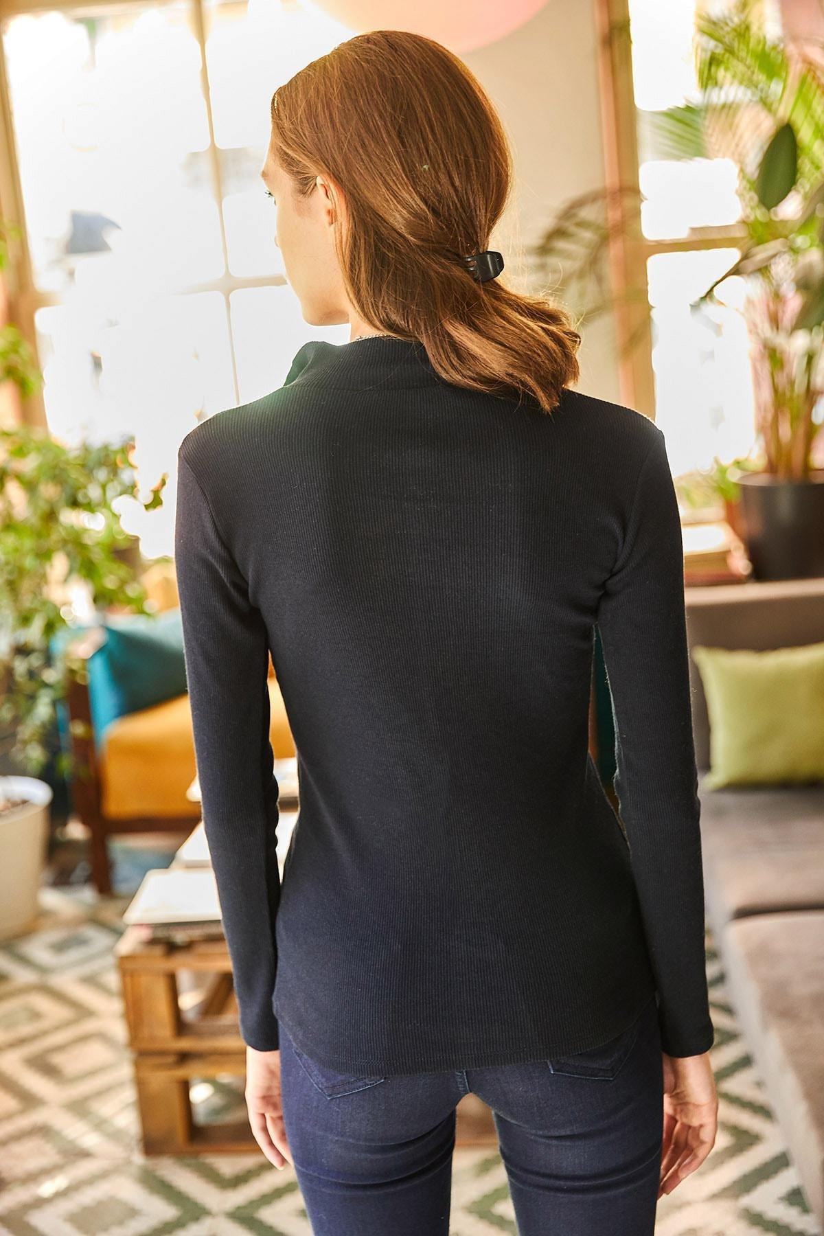 Navy Turtleneck Lycra Zipper Blouse, , large image number 1