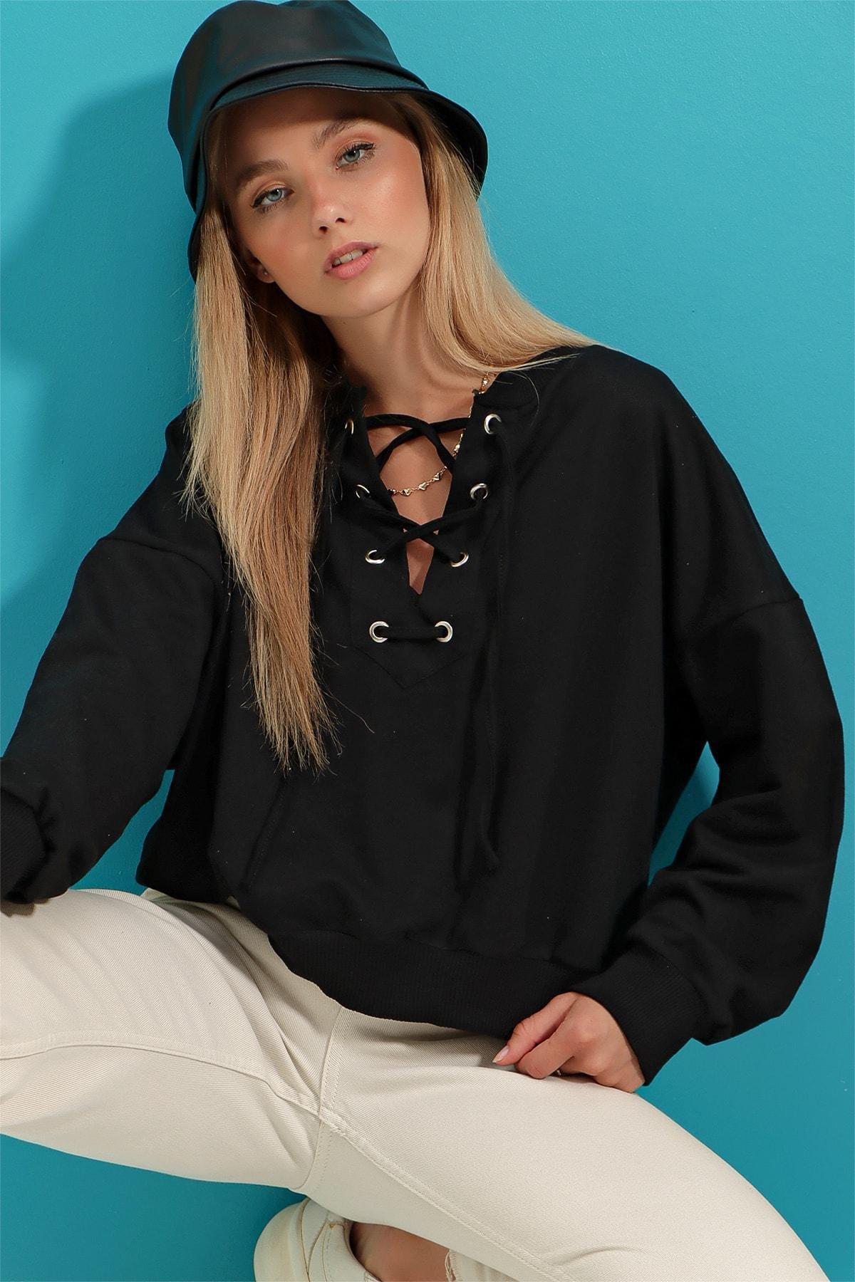 Black Lace Up Oversized Sweatshirt, , medium