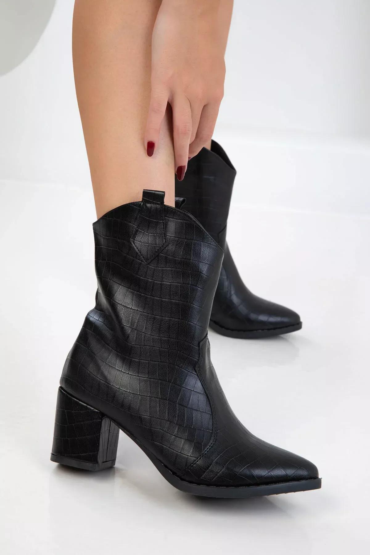 Black Crocodile Boots, C101_2504, large image number 3